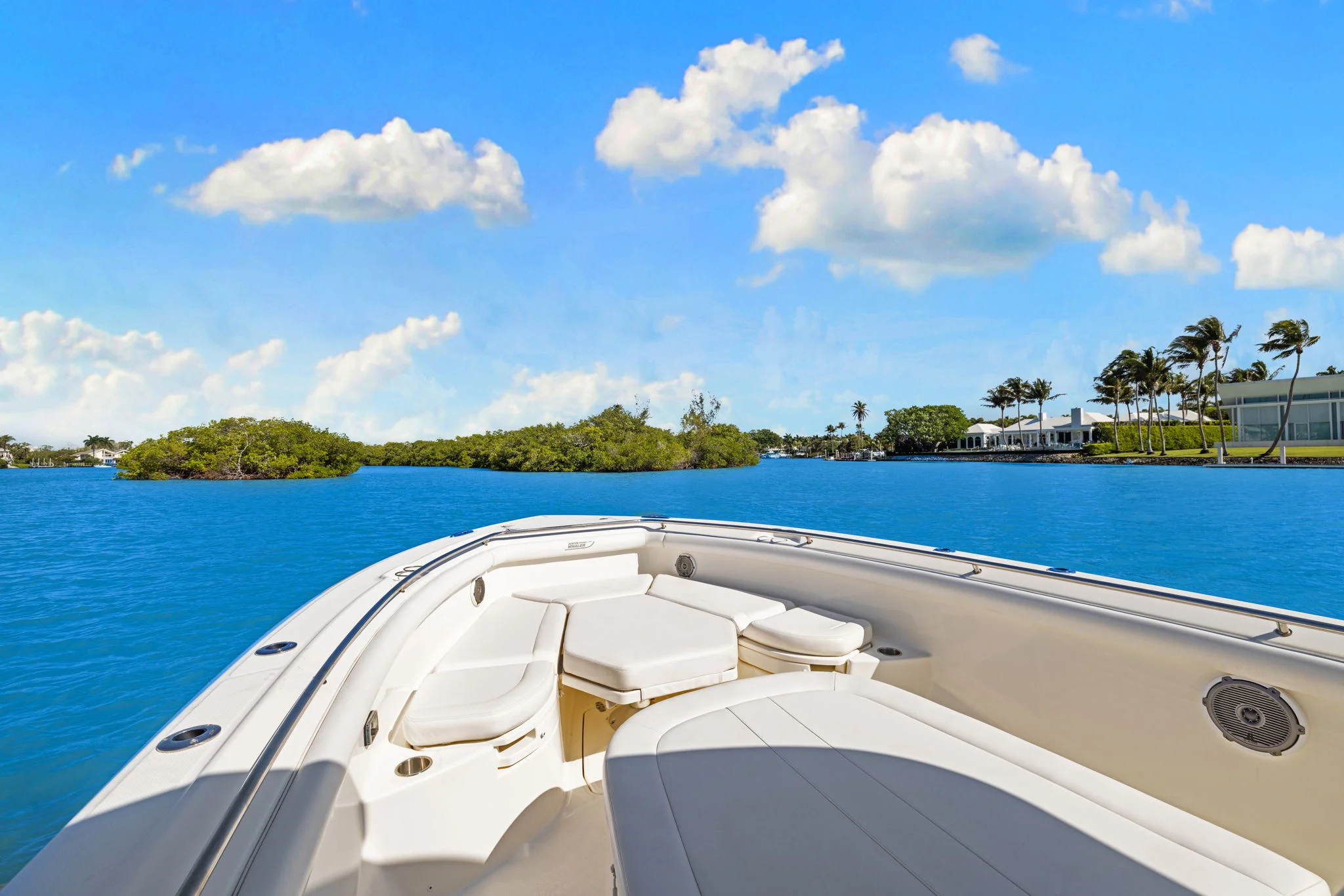 2014 Boston Whaler 350 OUTRAGE Image Thumbnail #20