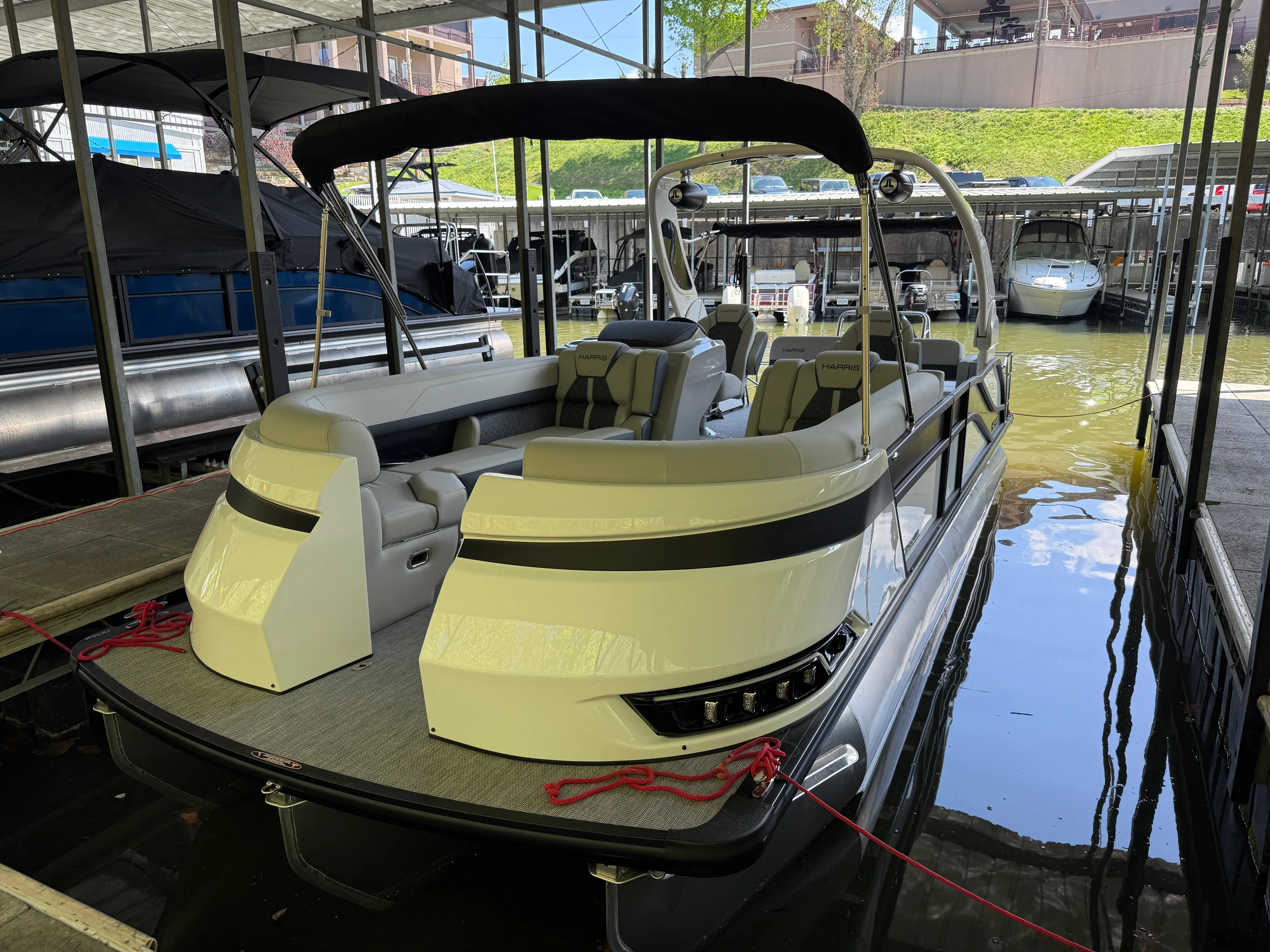 2026 Harris GRAND MARINER 250 Image Thumbnail #2