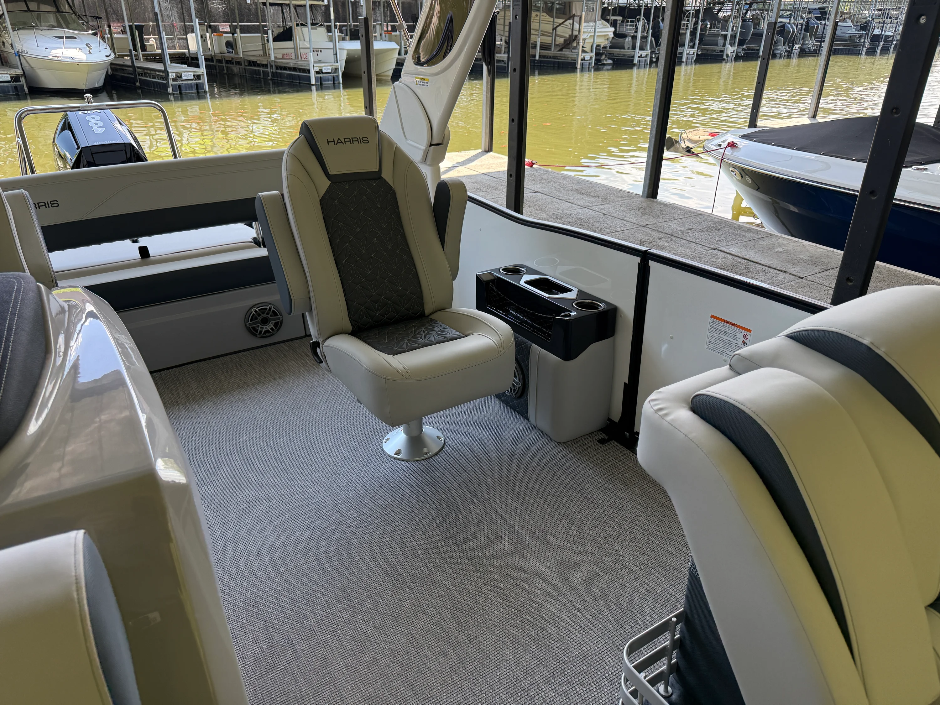 2026 Harris GRAND MARINER 250 Image Thumbnail #20