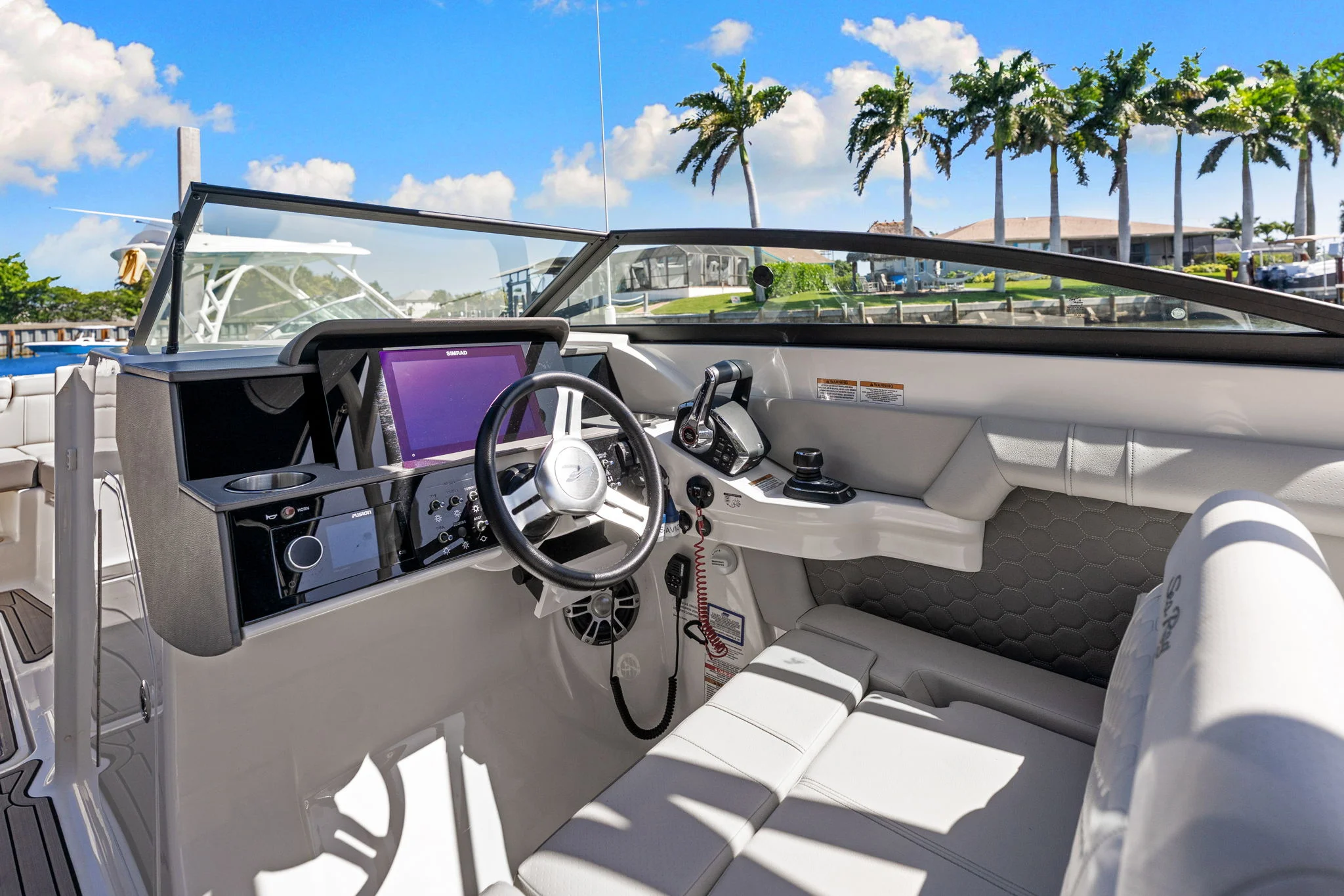 2023 Sea Ray 290 SDX OB Image Thumbnail #18