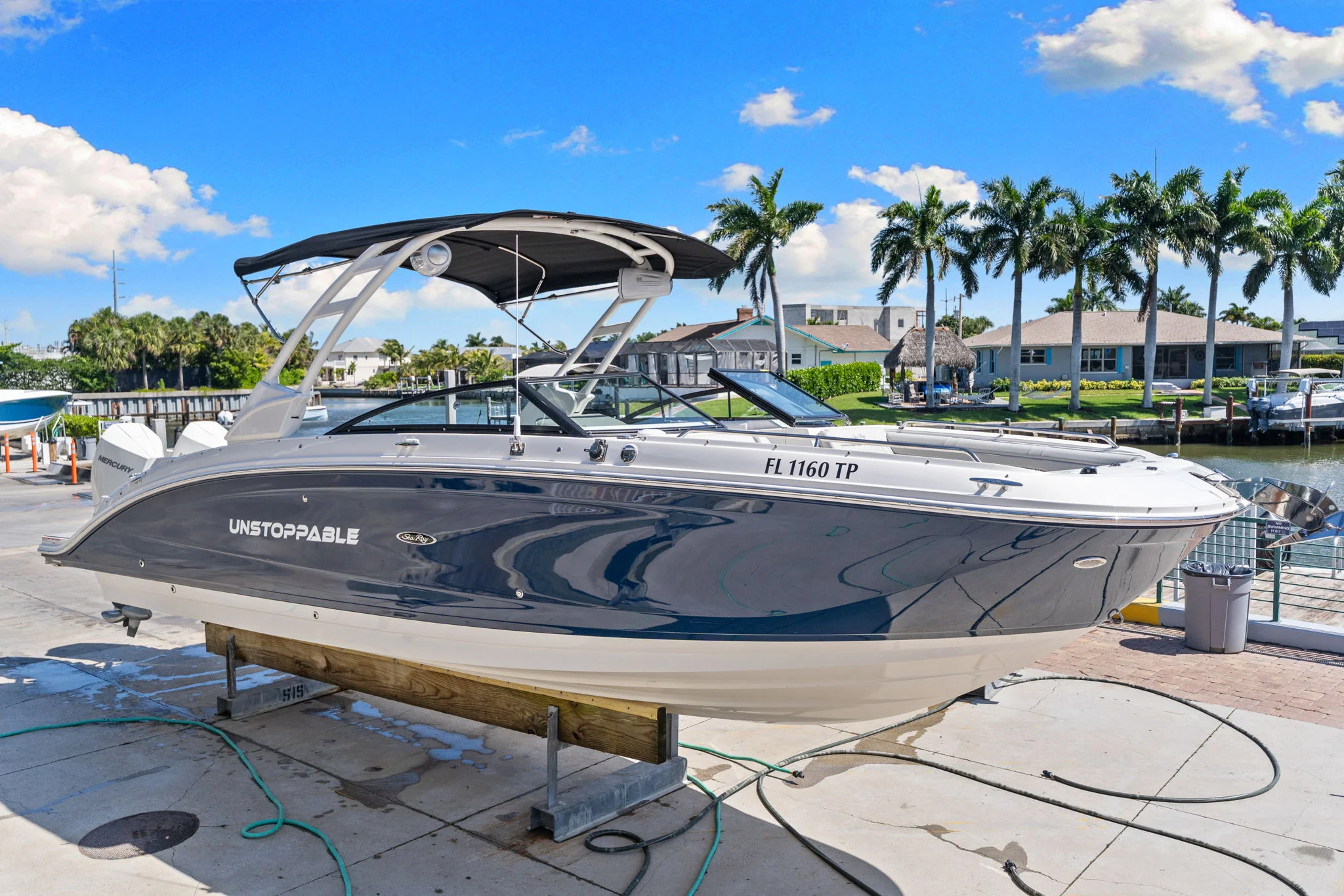 2023 Sea Ray 290 SDX OB Image Thumbnail #1