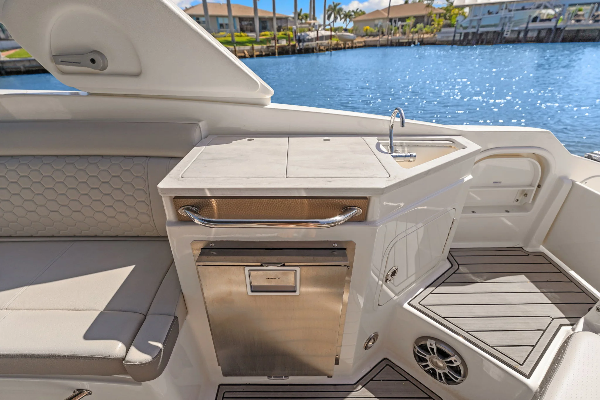 2023 Sea Ray 290 SDX OB Image Thumbnail #34