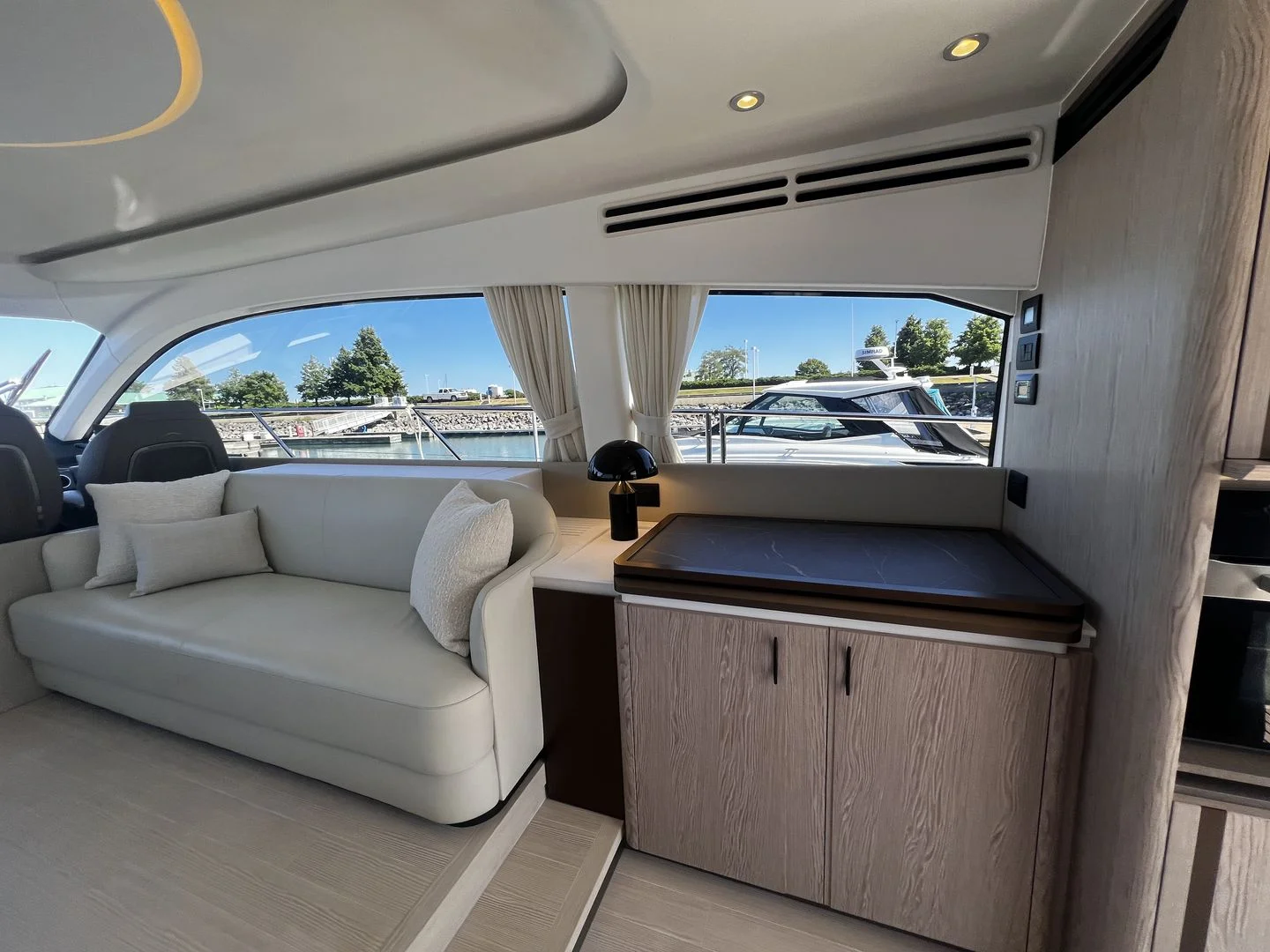 2027 Azimut Fly 53 Image Thumbnail #16