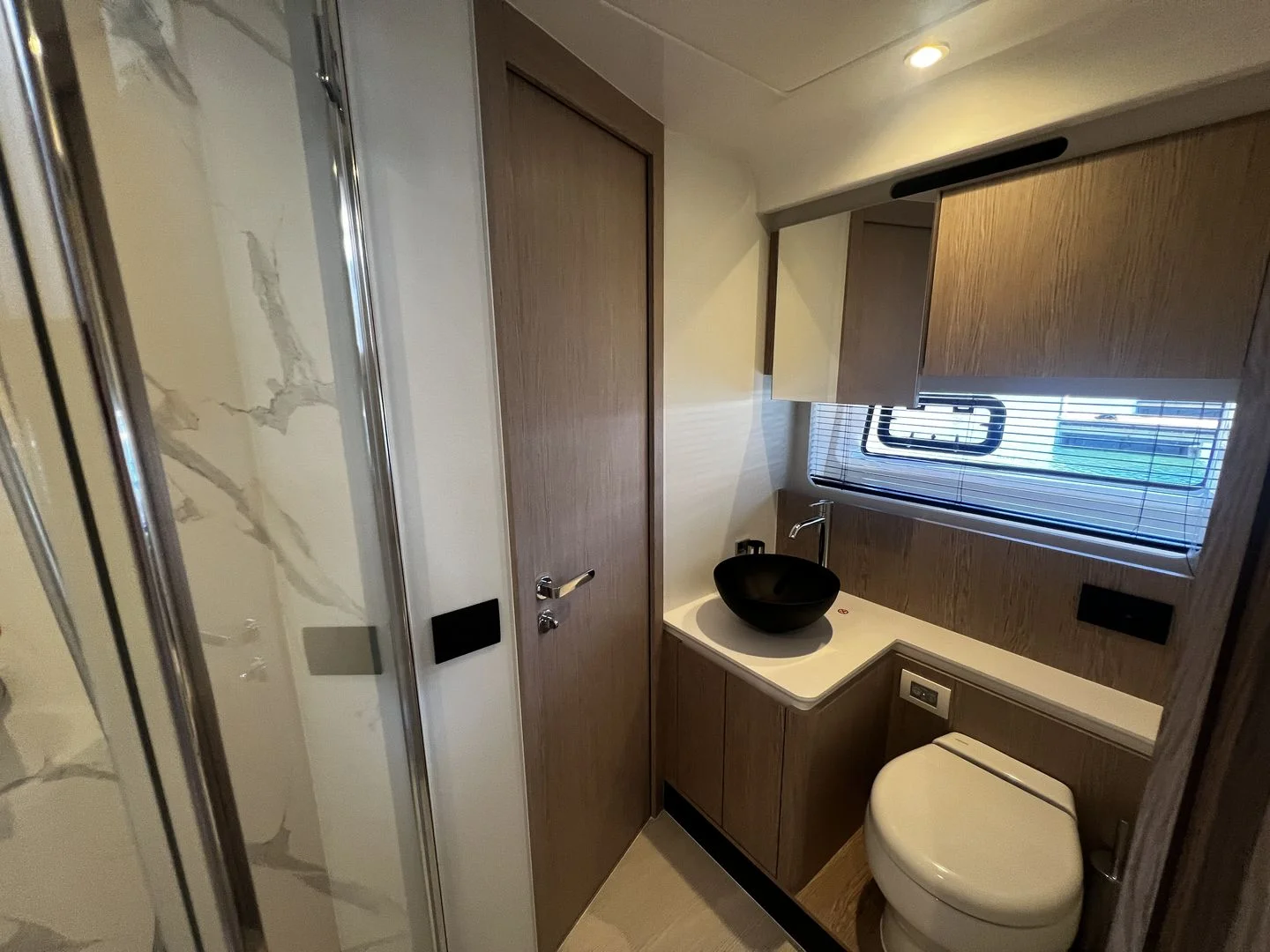 2027 Azimut Fly 53 Image Thumbnail #22