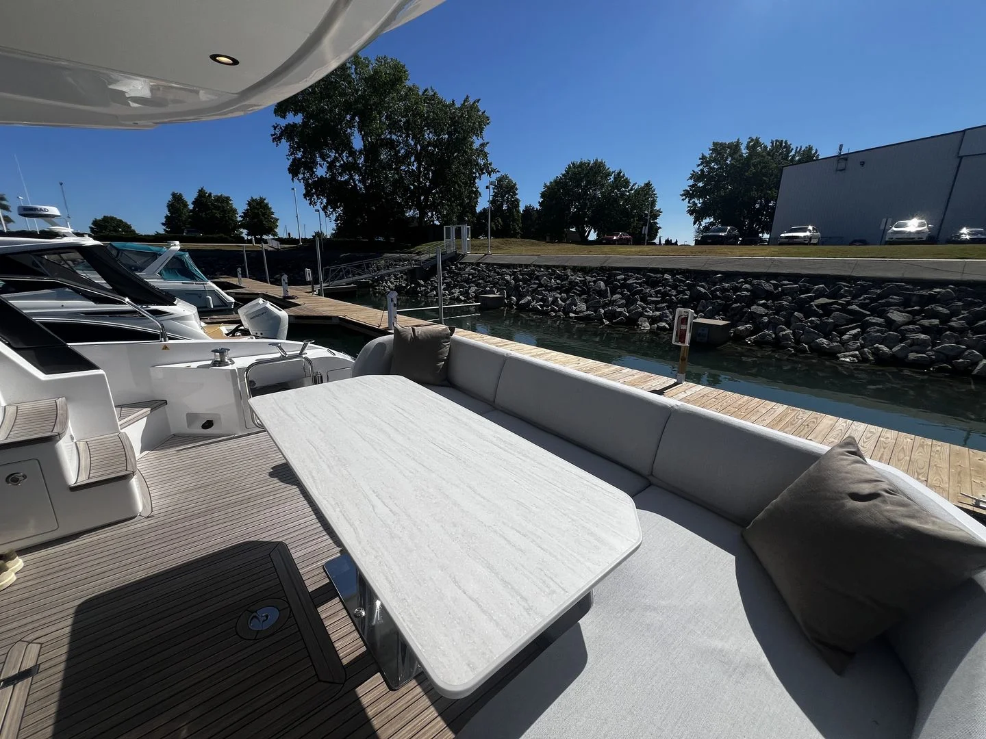 2027 Azimut Fly 53 Image Thumbnail #40