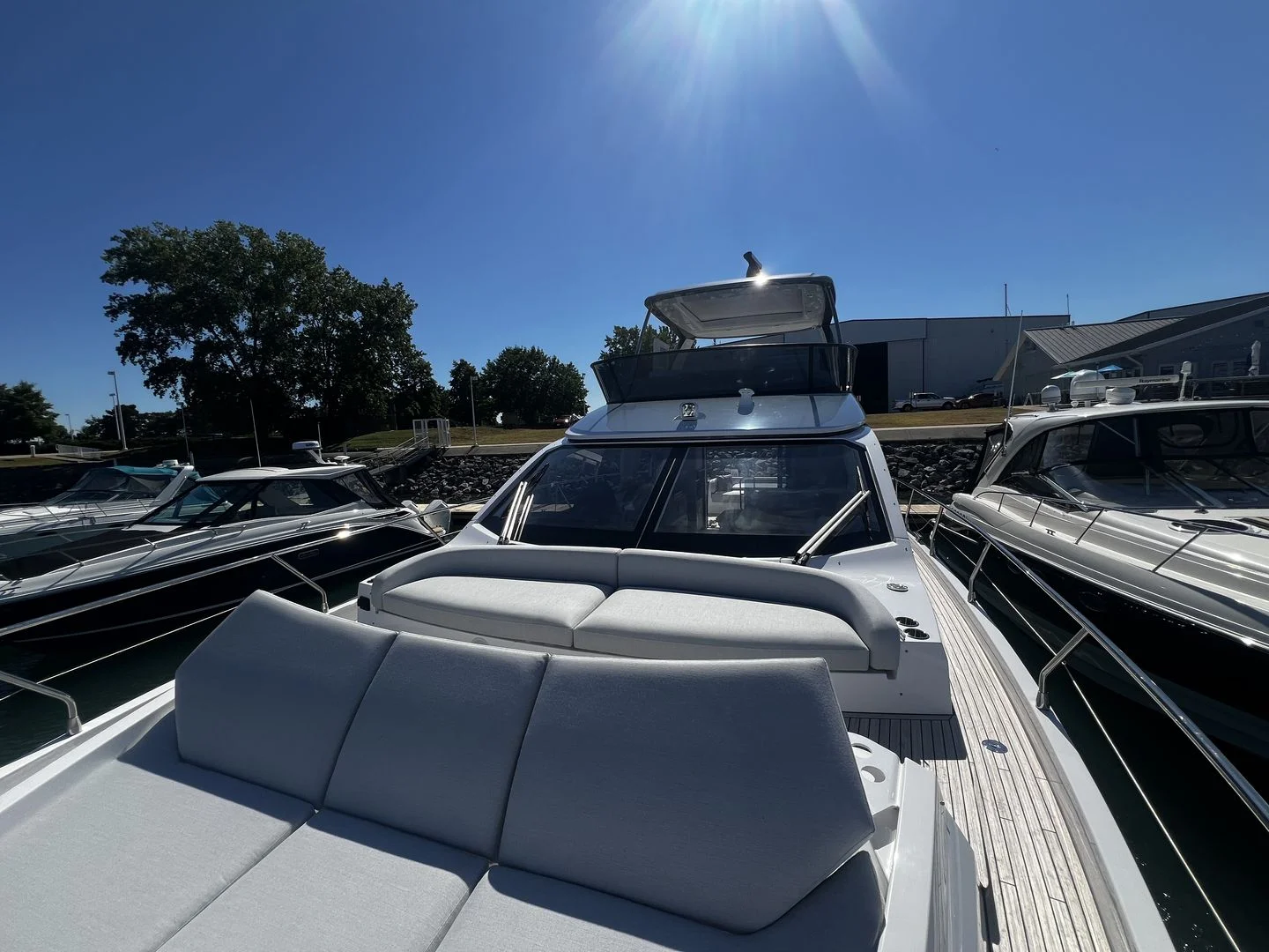 2027 Azimut Fly 53 Image Thumbnail #31