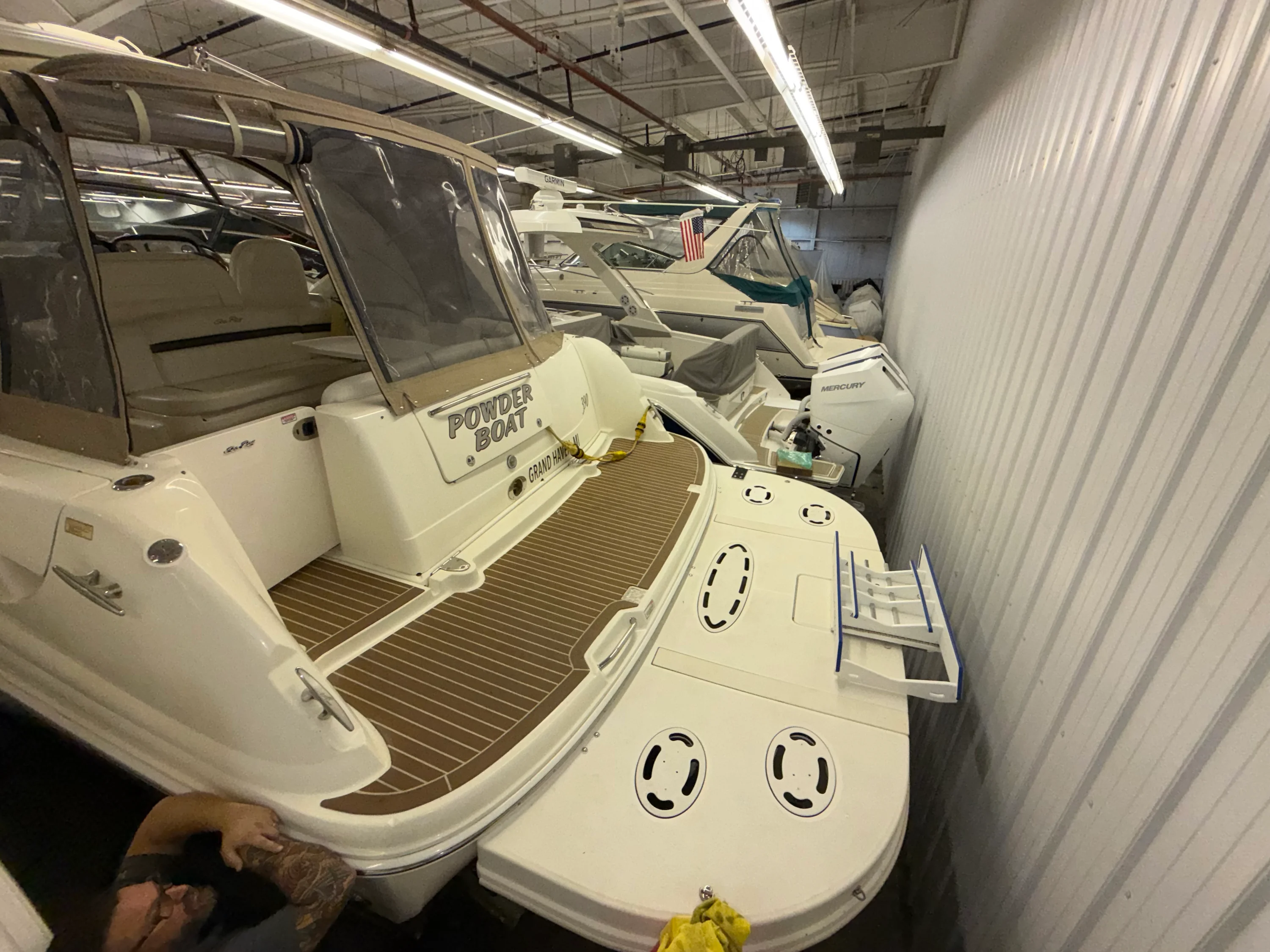 2004 Sea Ray 390 SUNDANCER Image Thumbnail #7