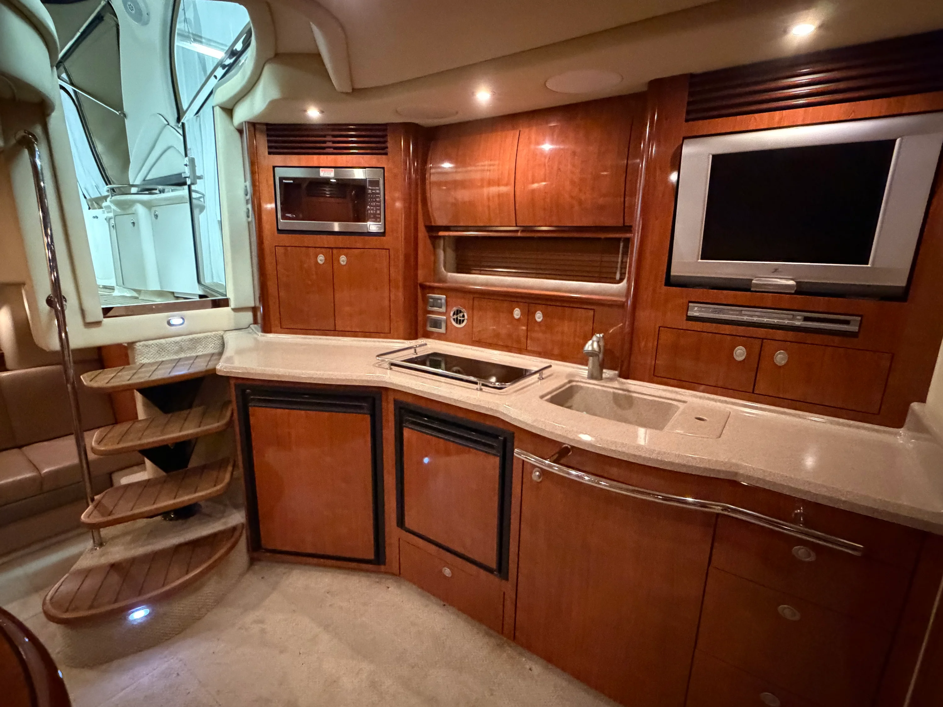 2004 Sea Ray 390 SUNDANCER Image Thumbnail #29