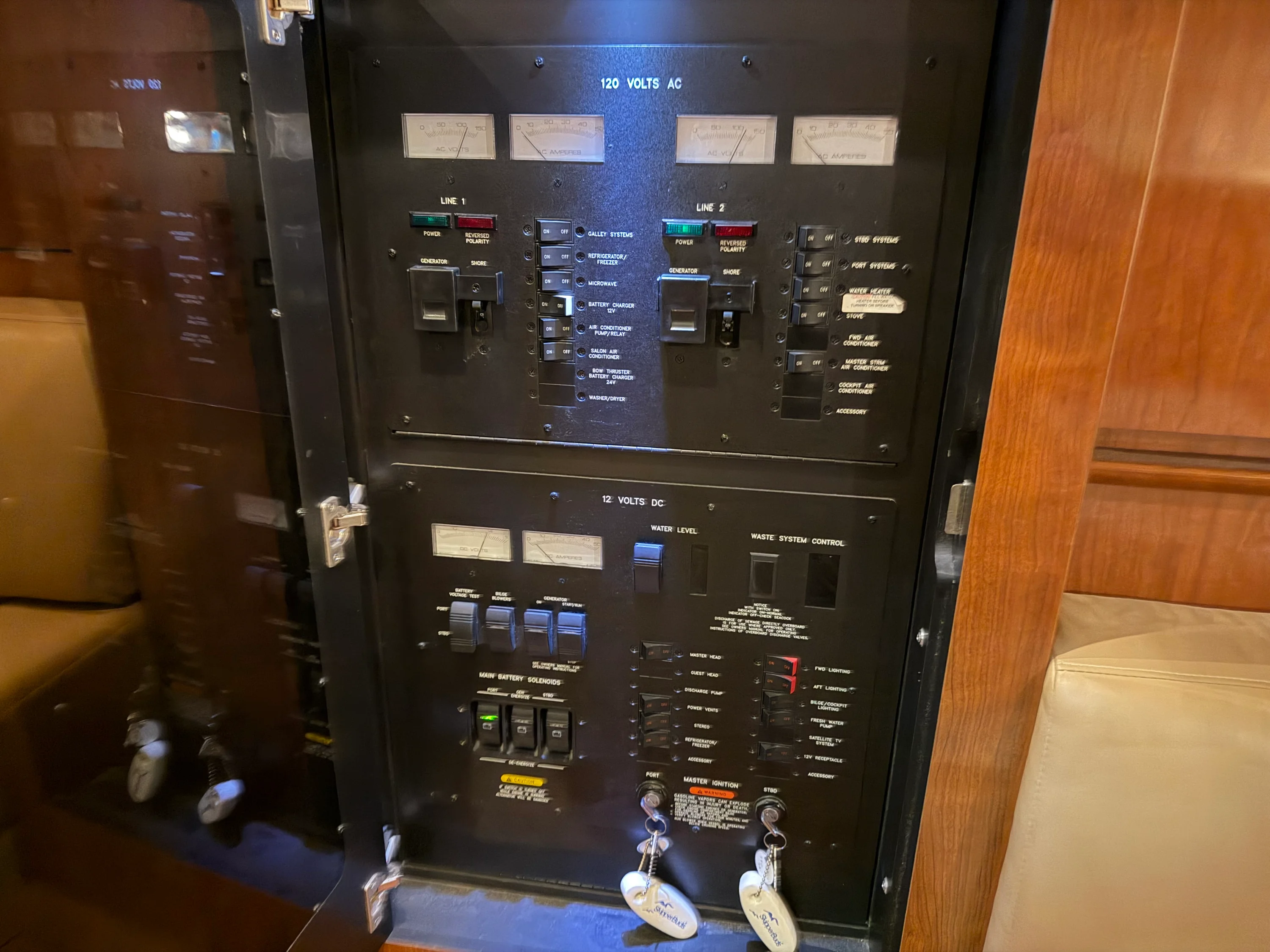 2004 Sea Ray 390 SUNDANCER Image Thumbnail #40