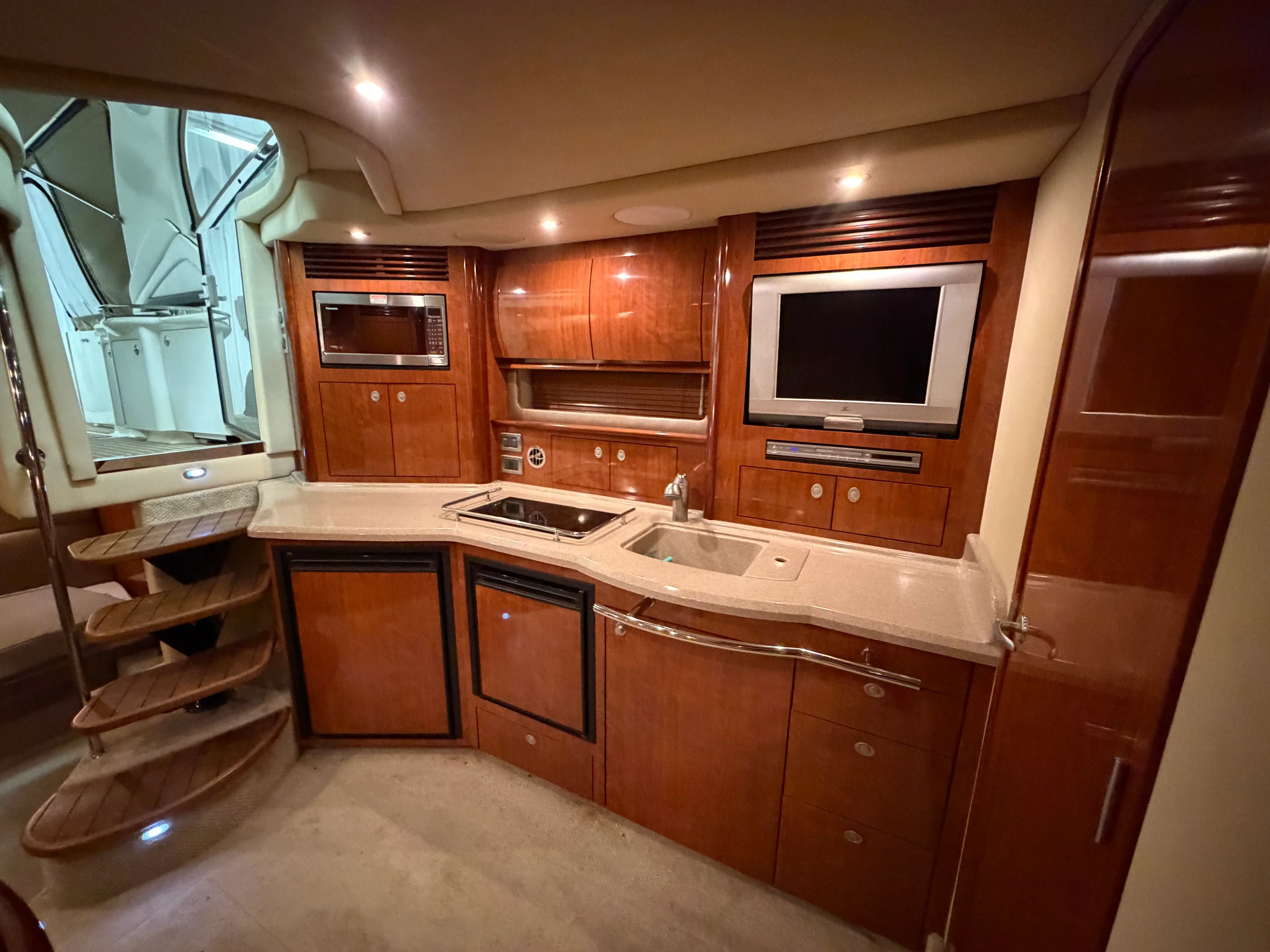 2004 Sea Ray 390 SUNDANCER Image Thumbnail #28