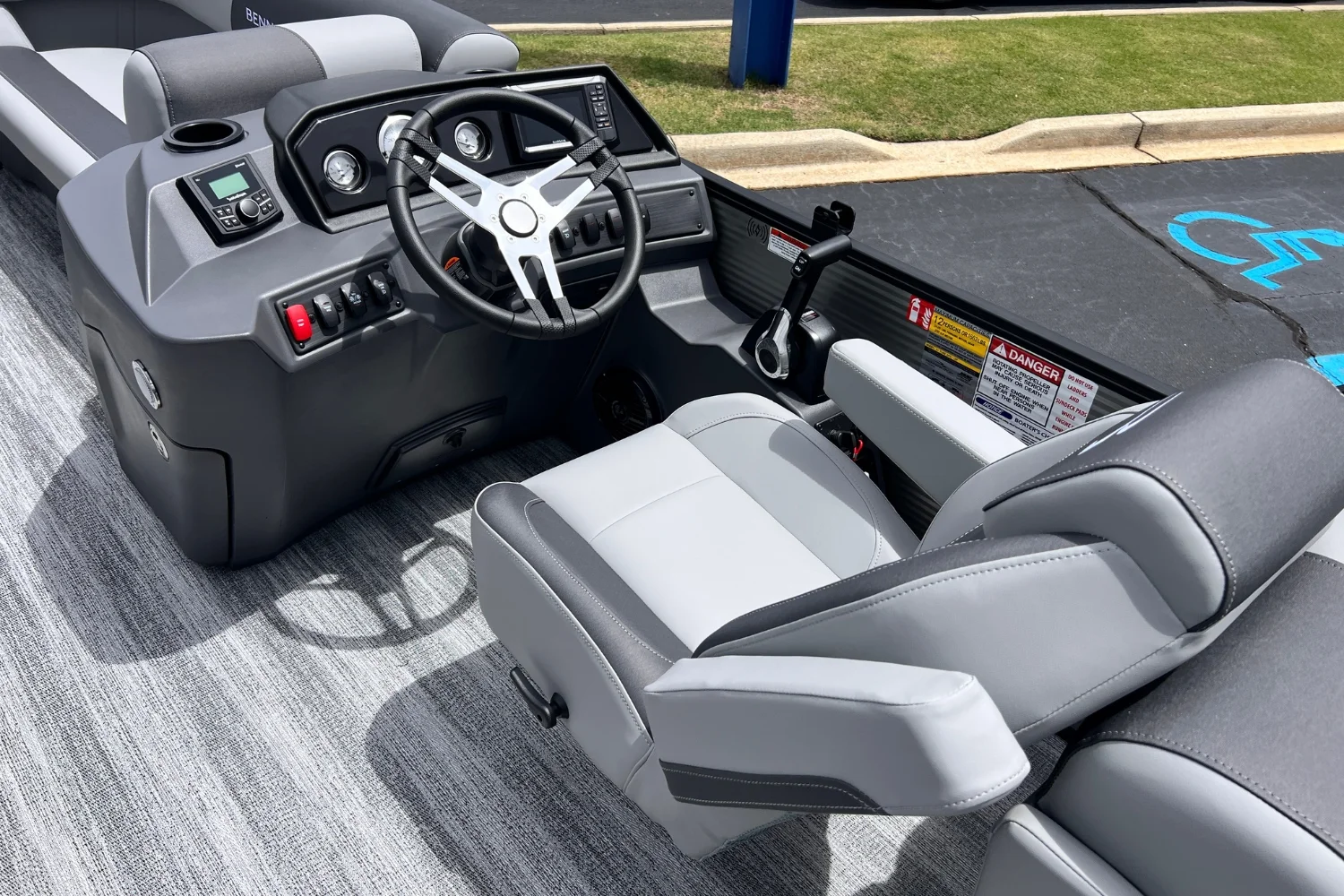 2026 Bennington 22 SSR Image Thumbnail #9