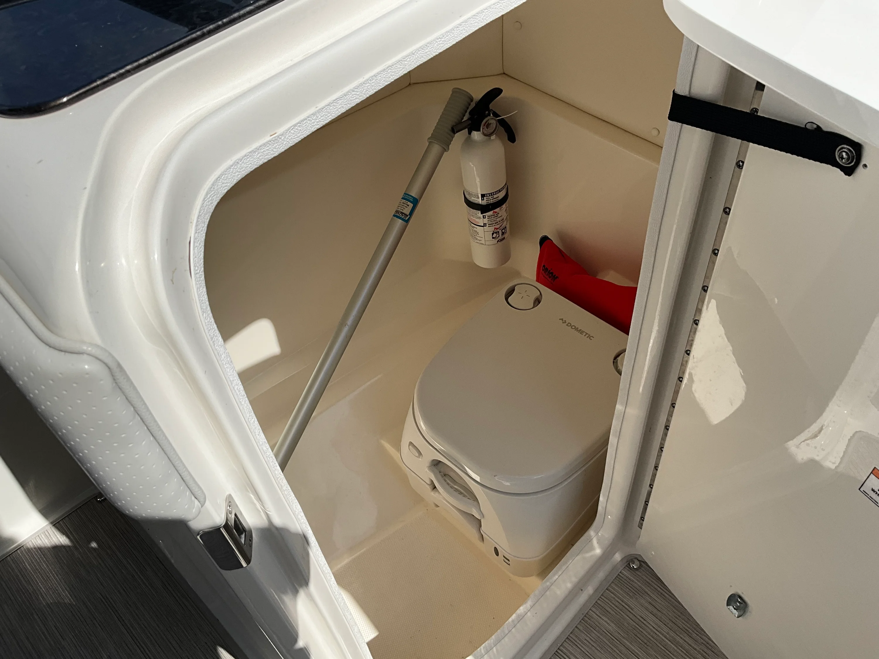 2021 Sea Ray 23 SPX Image Thumbnail #28