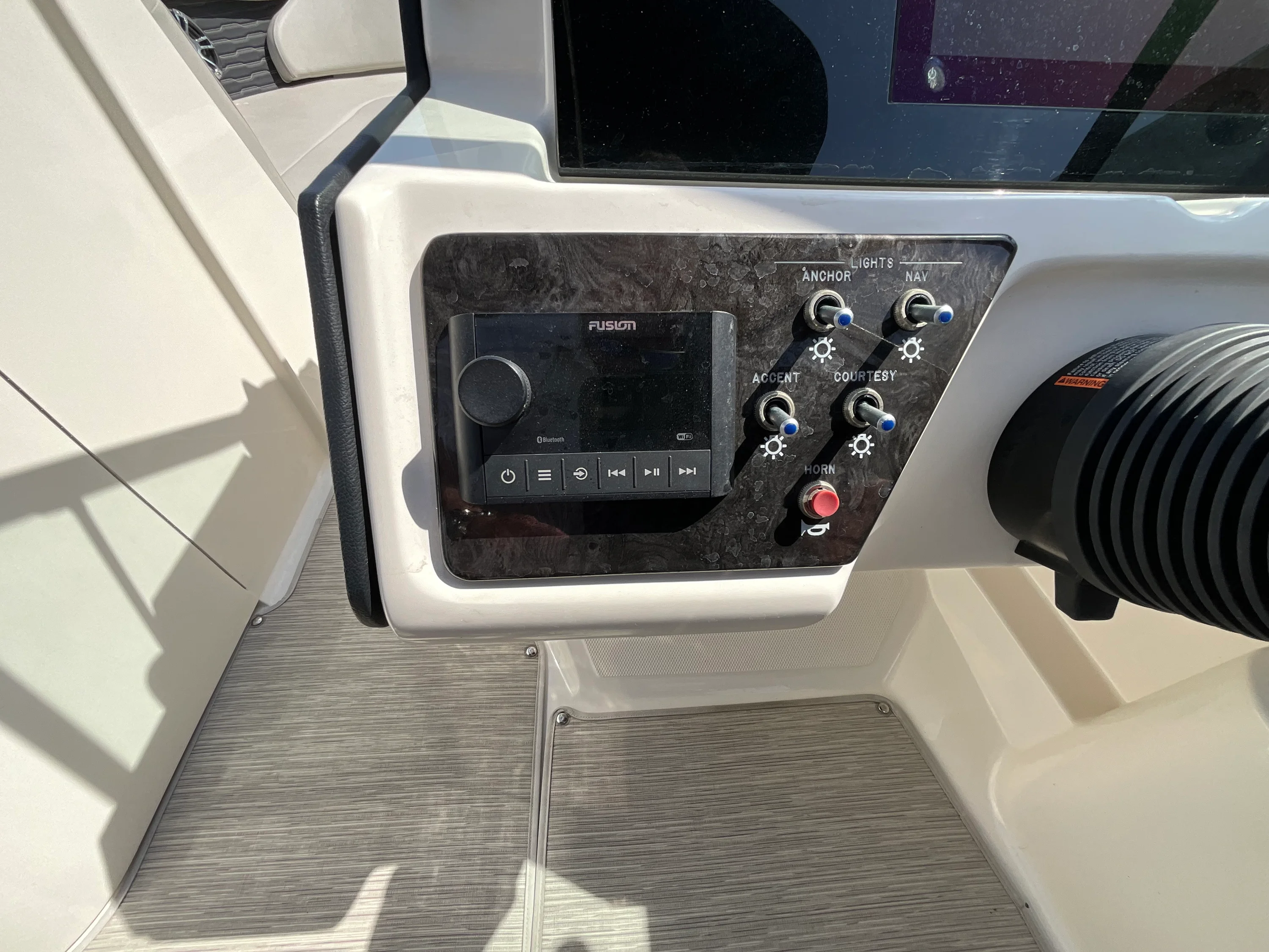 2021 Sea Ray 23 SPX Image Thumbnail #16