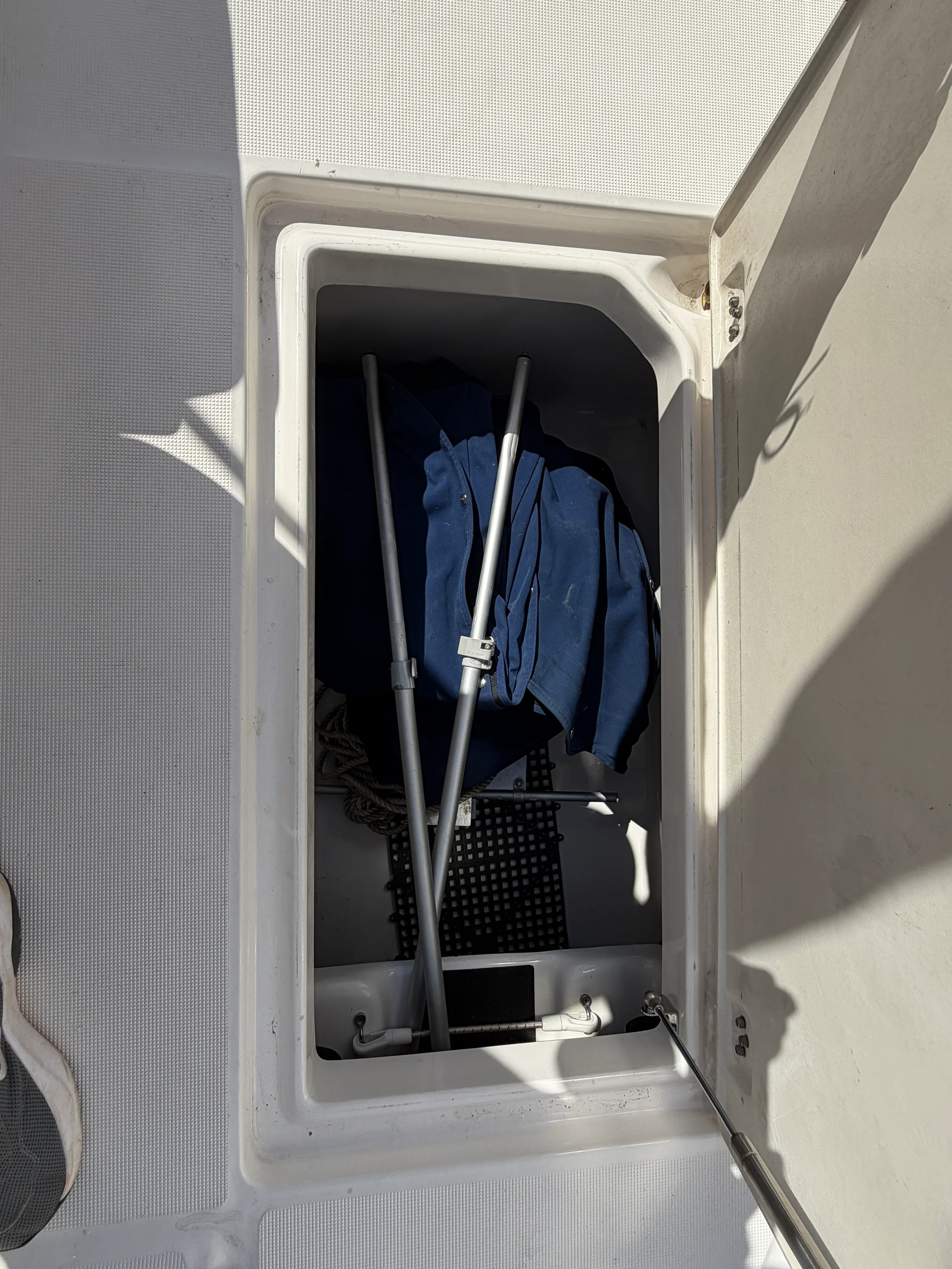 2016 Robalo R227 Image Thumbnail #16