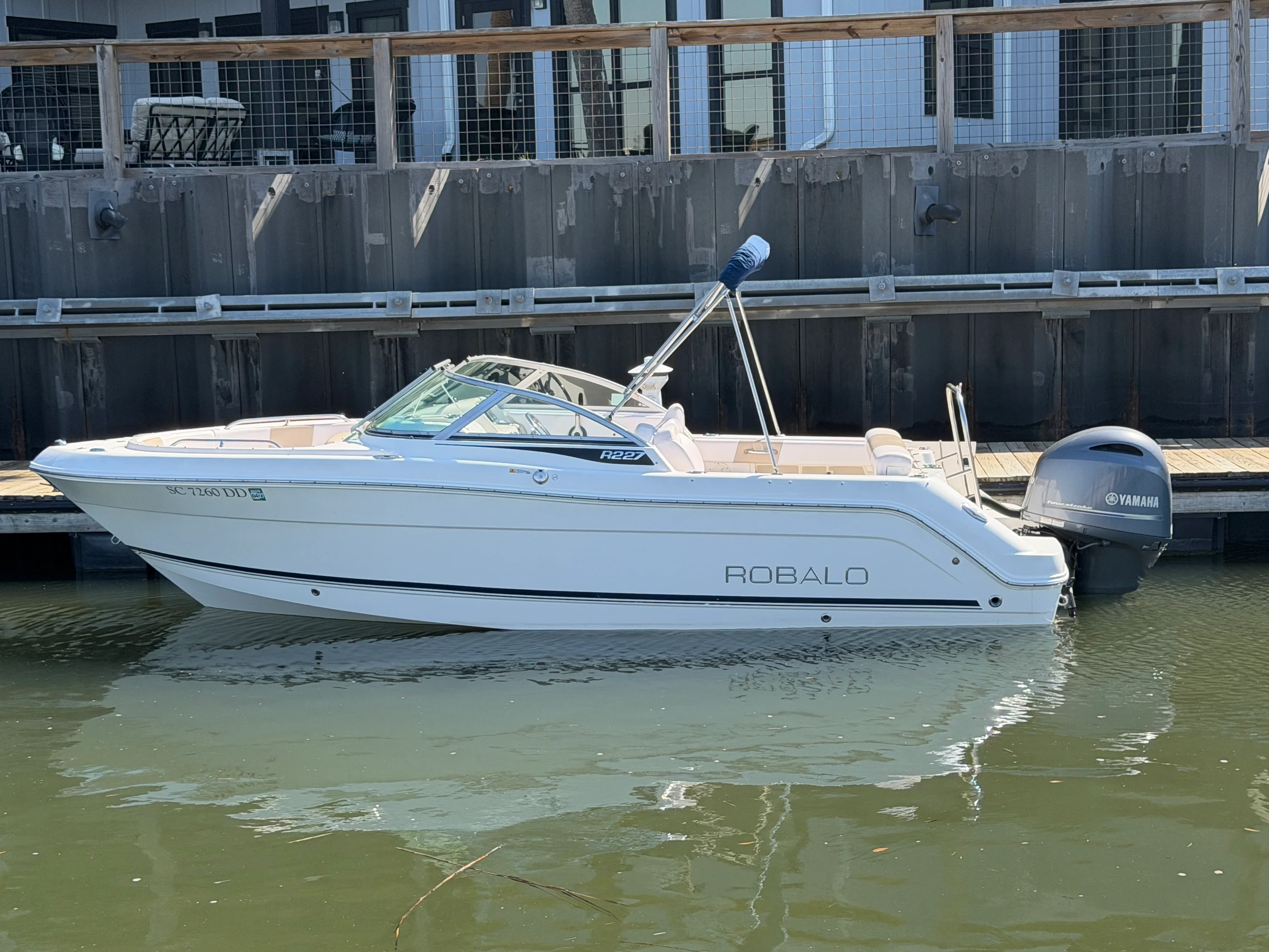 2016 Robalo R227 Image Thumbnail #0