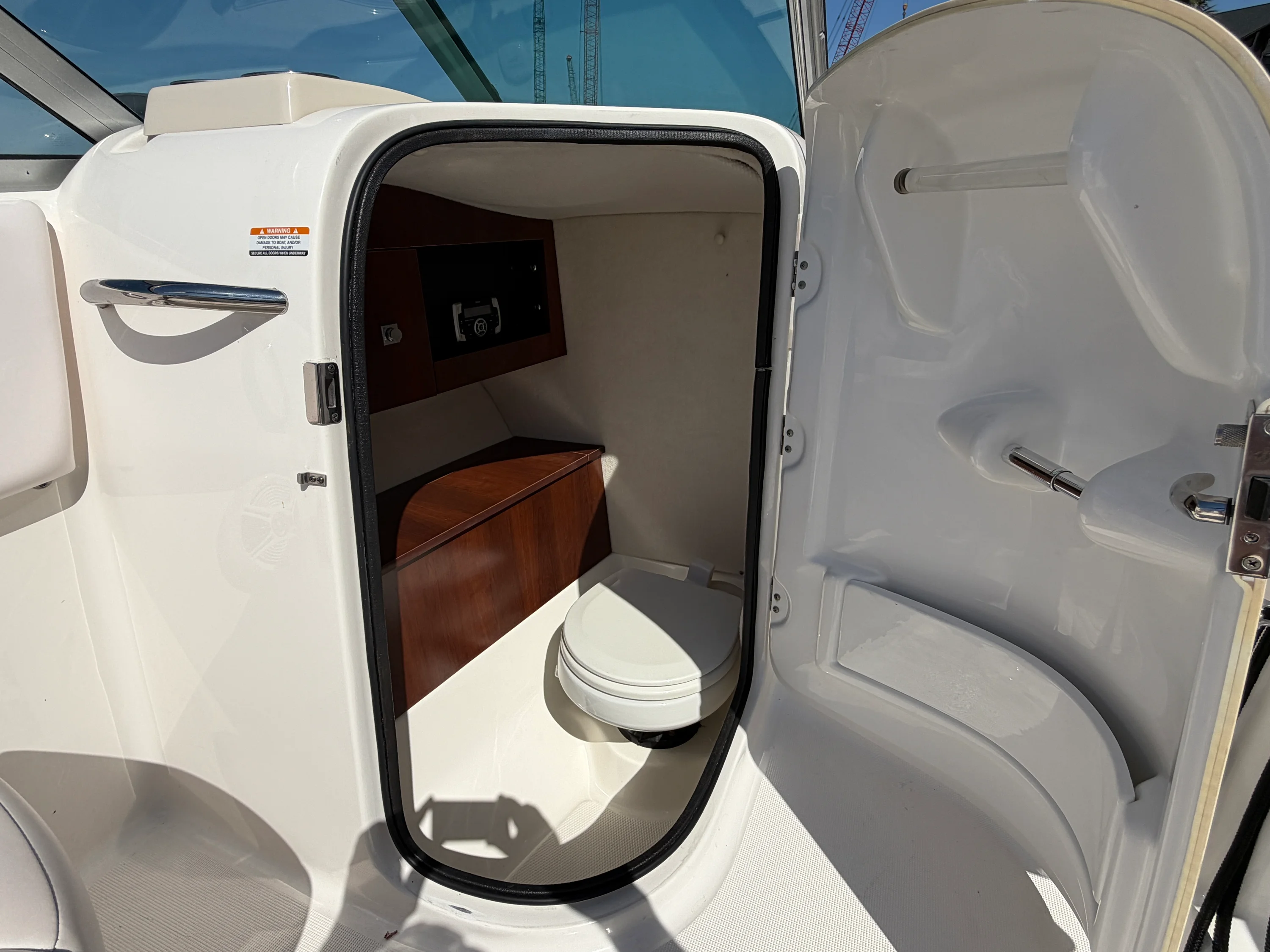 2016 Robalo R227 Image Thumbnail #17