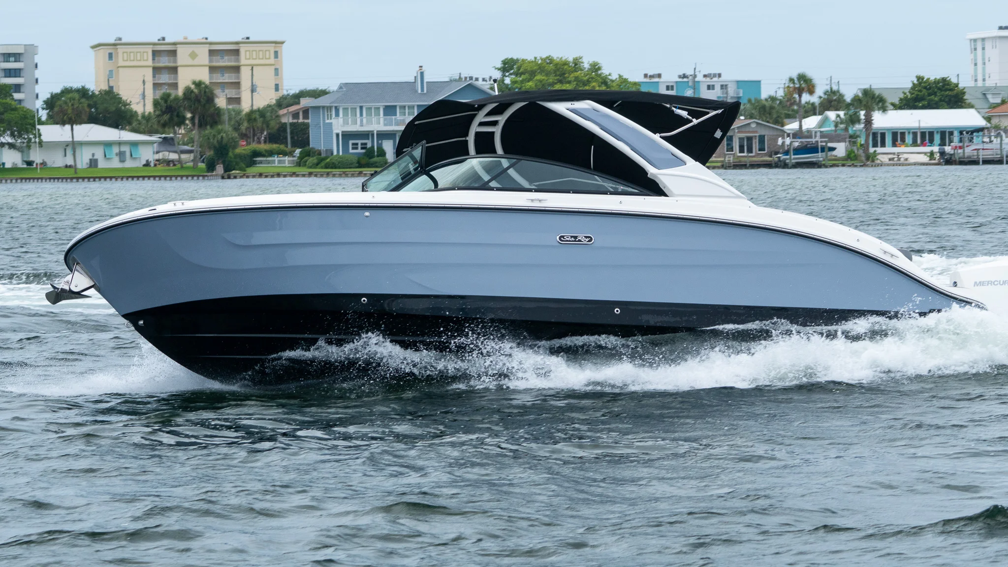 2026 Sea Ray SDX 270 Outboard Image Thumbnail #9