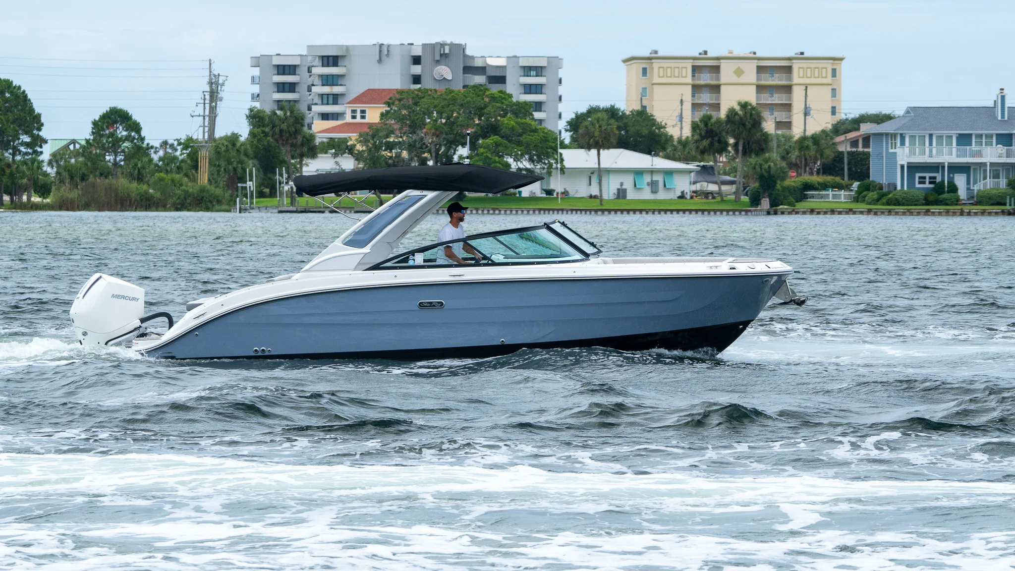 2026 Sea Ray SDX 270 Outboard Image Thumbnail #0