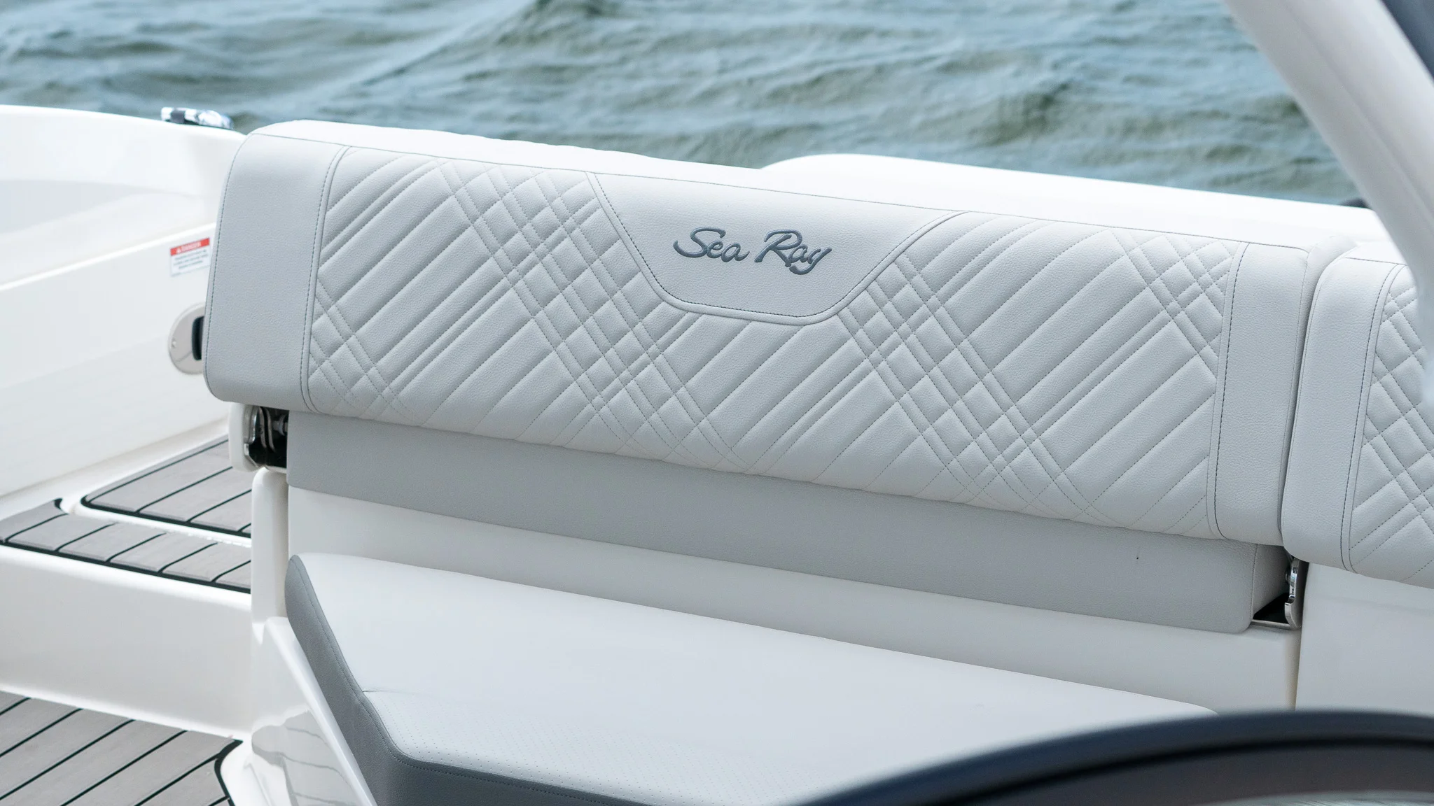 2026 Sea Ray SDX 270 Outboard Image Thumbnail #19