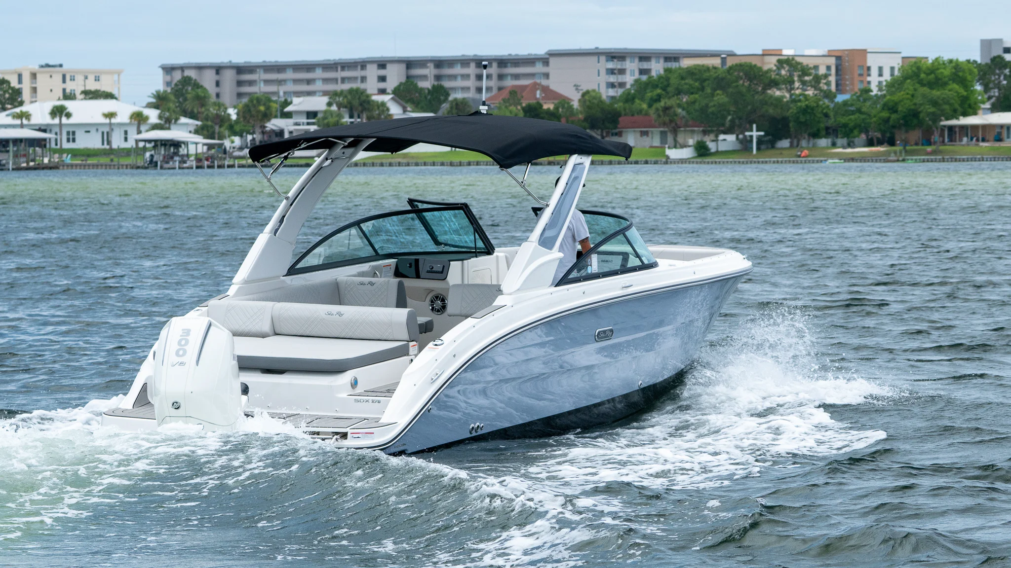 2026 Sea Ray SDX 270 Outboard Image Thumbnail #7