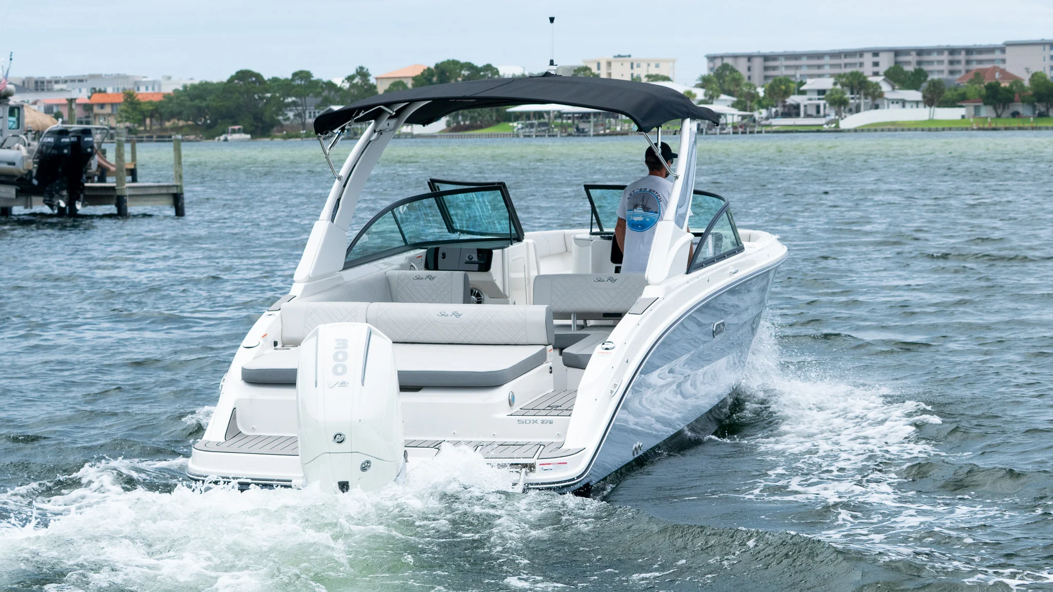 2026 Sea Ray SDX 270 Outboard Image Thumbnail #3