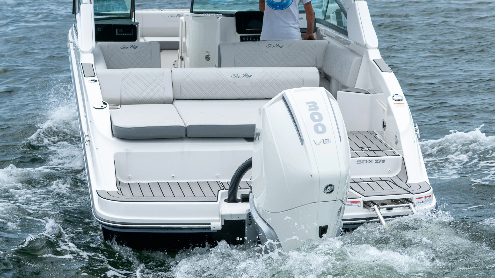 2026 Sea Ray SDX 270 Outboard Image Thumbnail #6