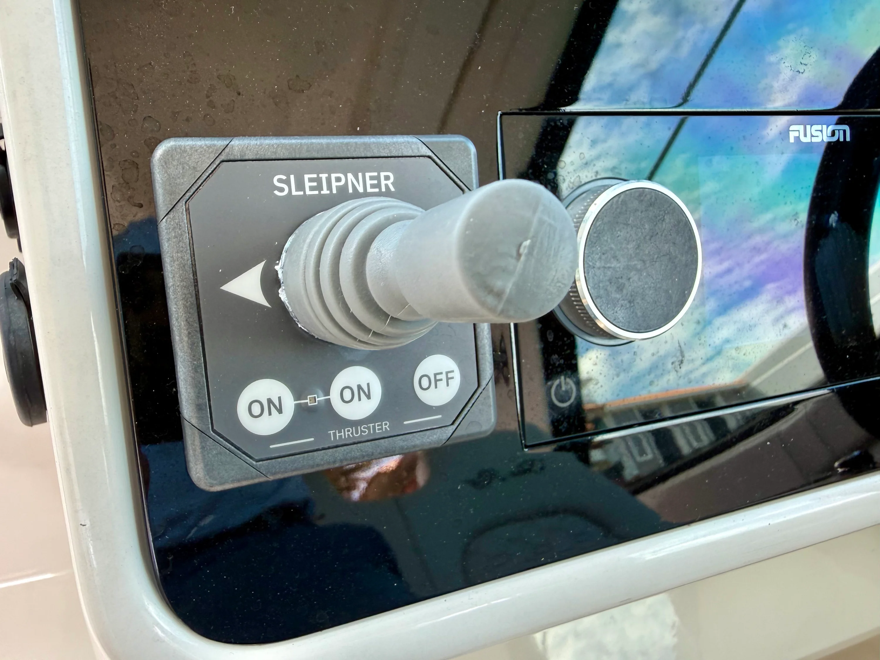 2023 Sea Ray 320 SUNDANCER Image Thumbnail #29