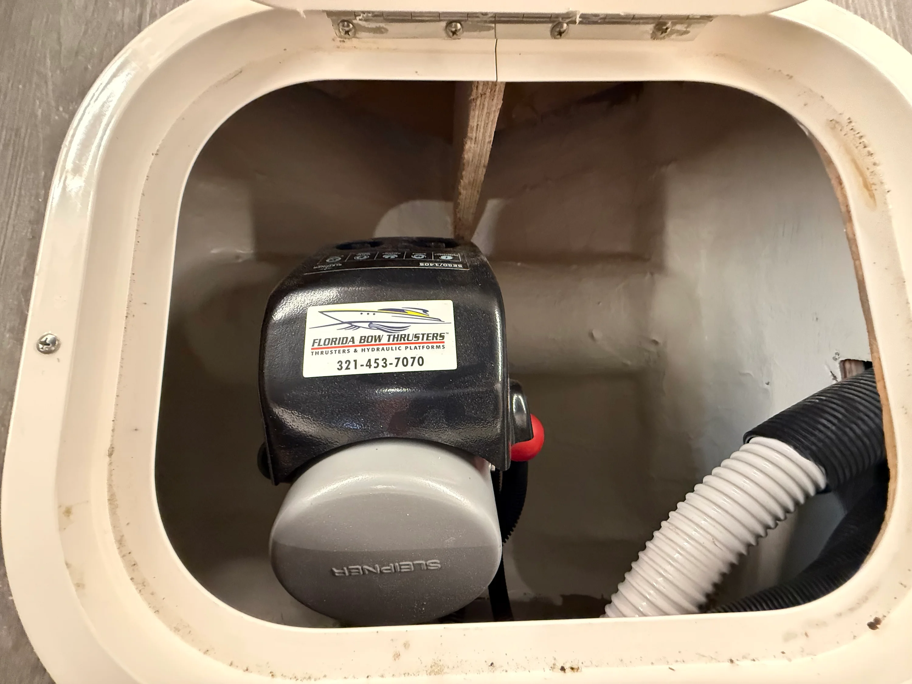 2023 Sea Ray 320 SUNDANCER Image Thumbnail #35