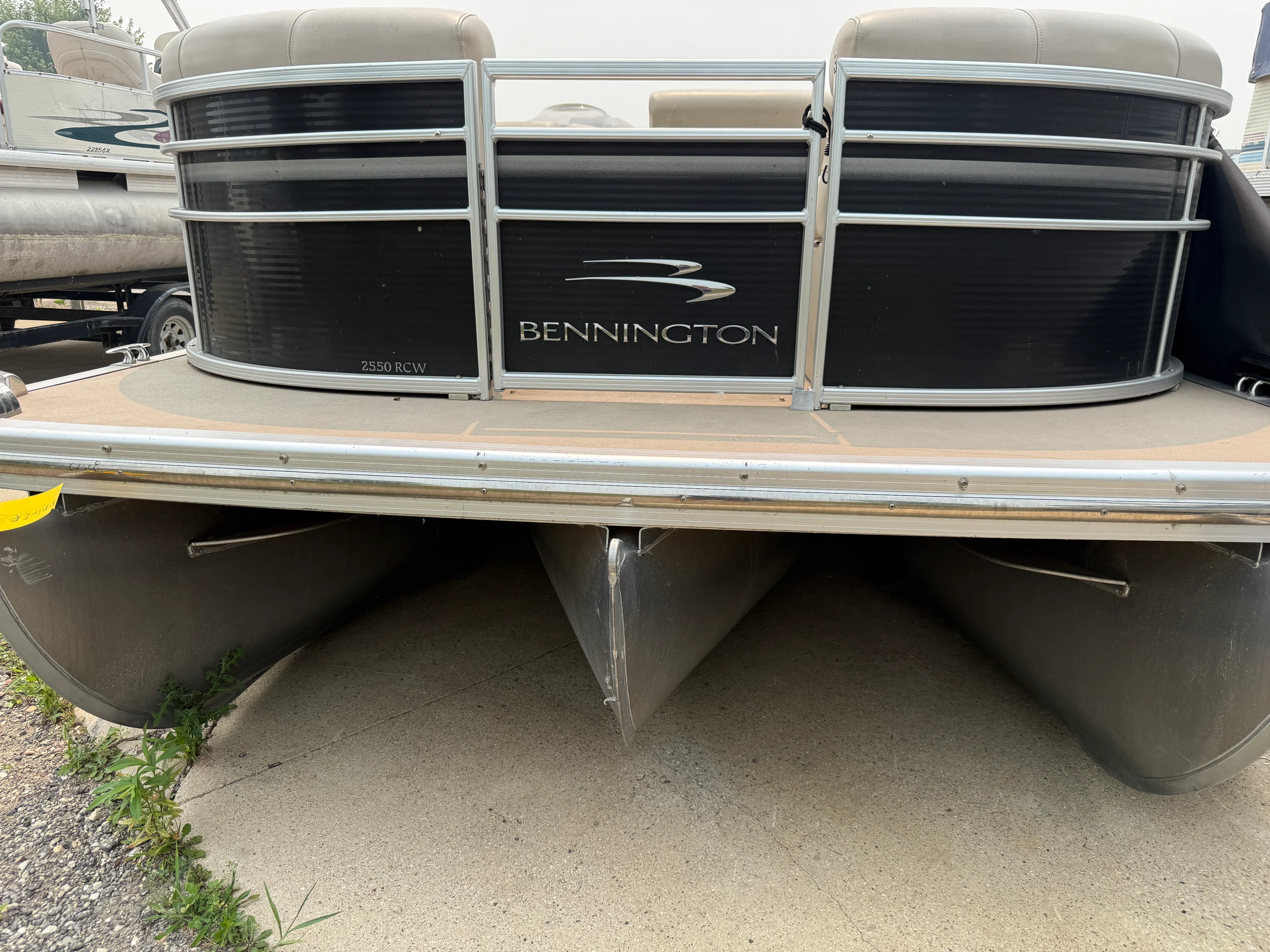 2010 Bennington 2550 RCW Image Thumbnail #1
