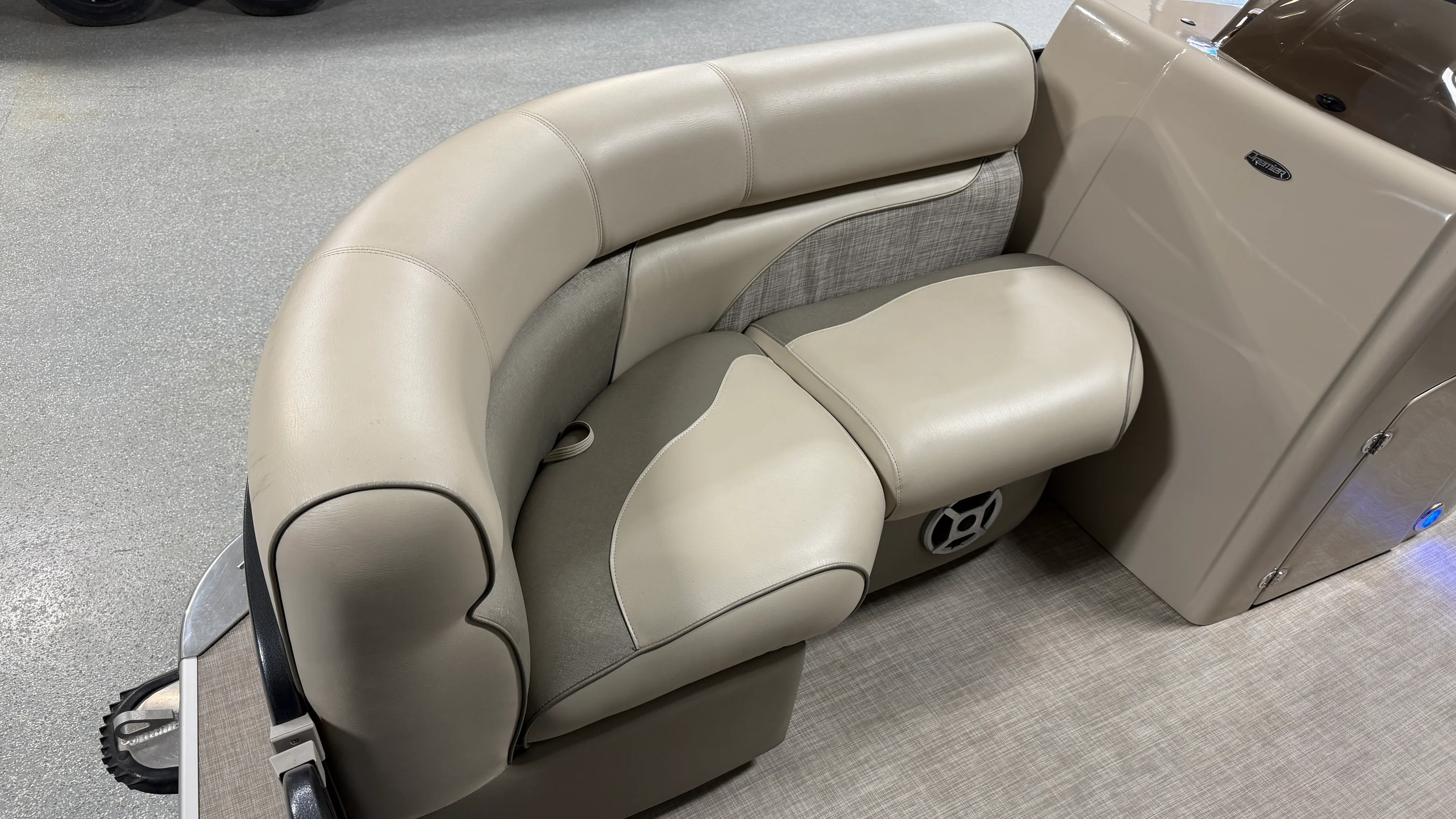 2018 Premier 180 SUNSATION Image Thumbnail #11