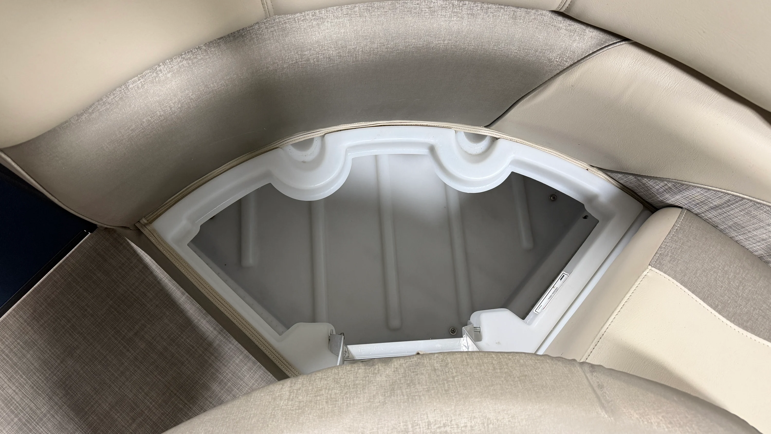 2018 Premier 180 SUNSATION Image Thumbnail #13