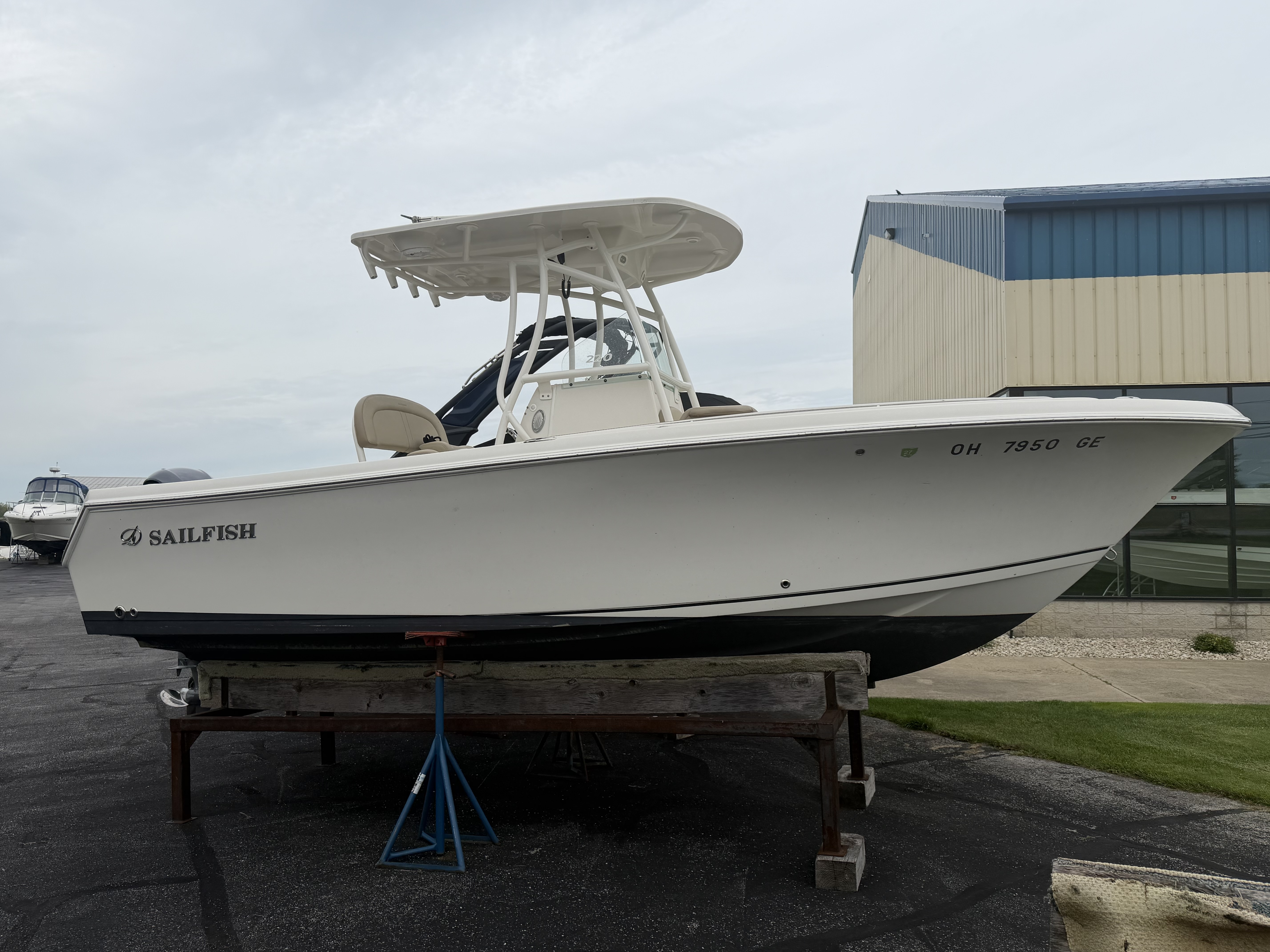 2021 Sailfish Boats Center Consoles Center Console 220 CC for Sale in Marblehead, OH
