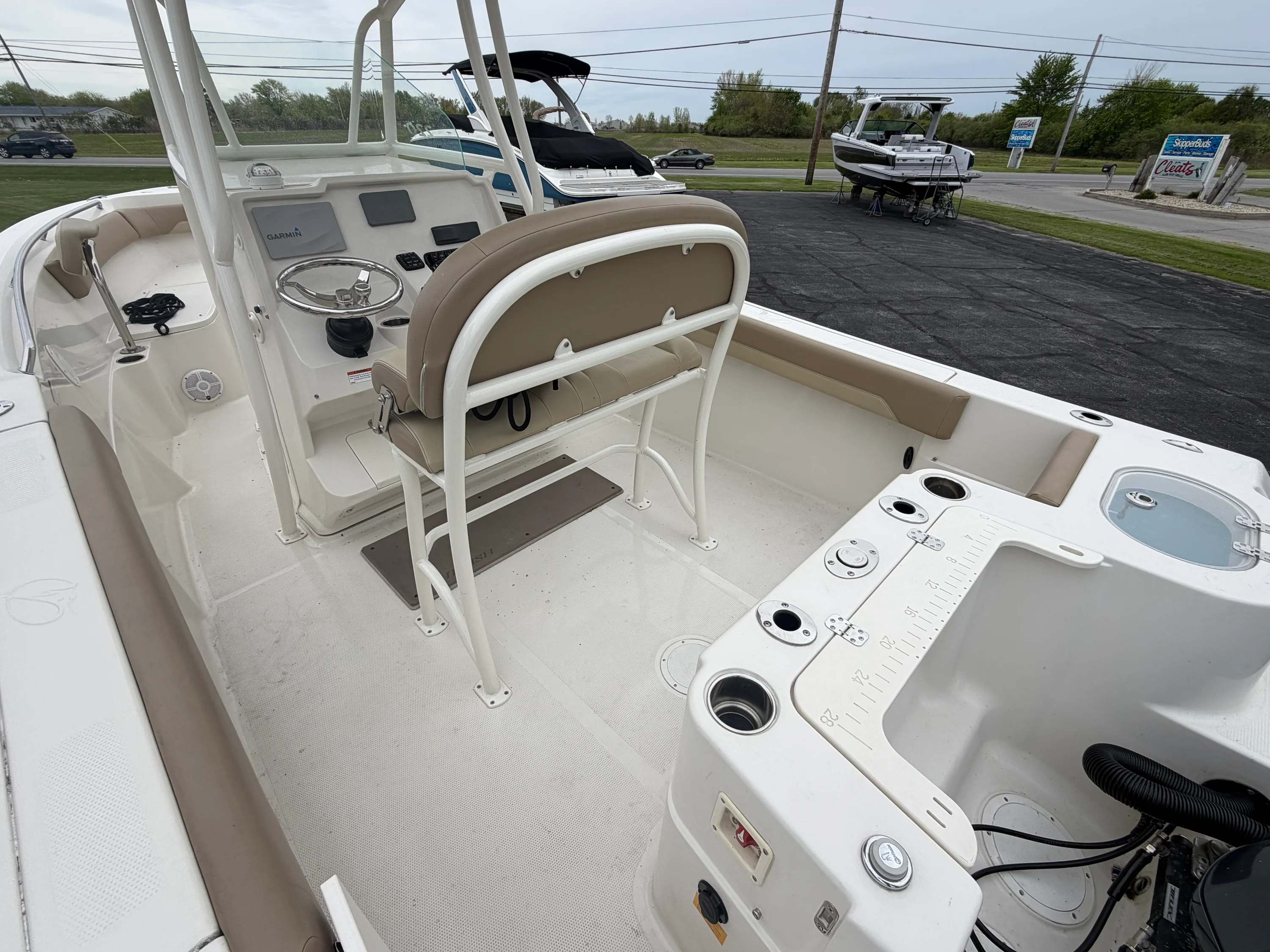 2021 Sailfish 220 CC Image Thumbnail #5