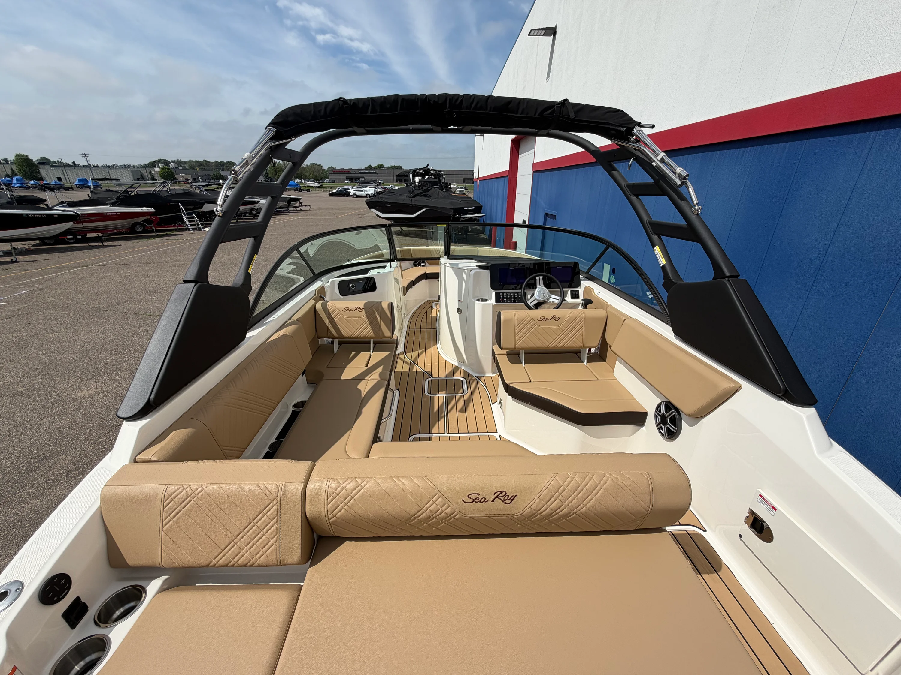 2026 Sea Ray SDX 230 Surf Image Thumbnail #12