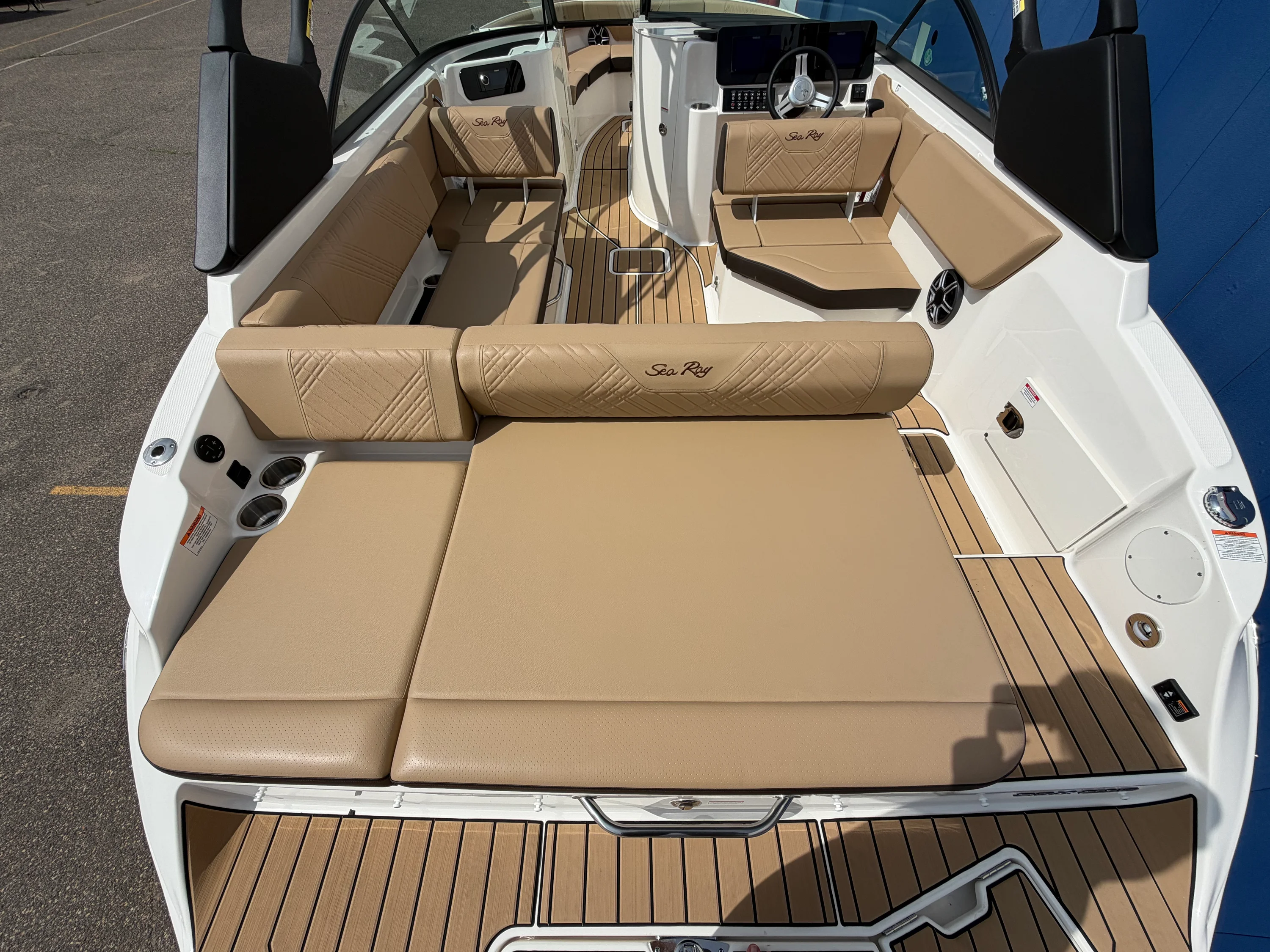 2026 Sea Ray SDX 230 Surf Image Thumbnail #8