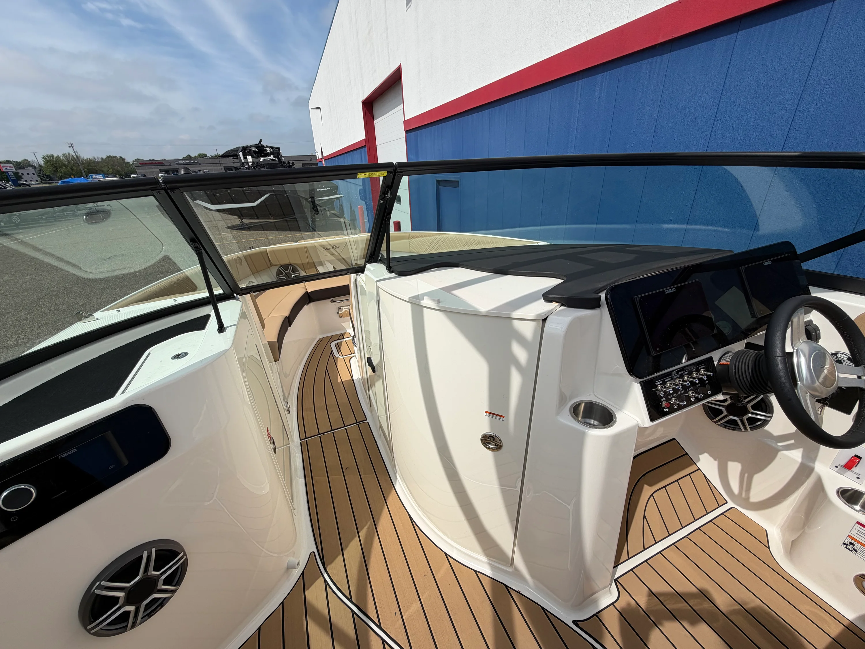 2026 Sea Ray SDX 230 Surf Image Thumbnail #34