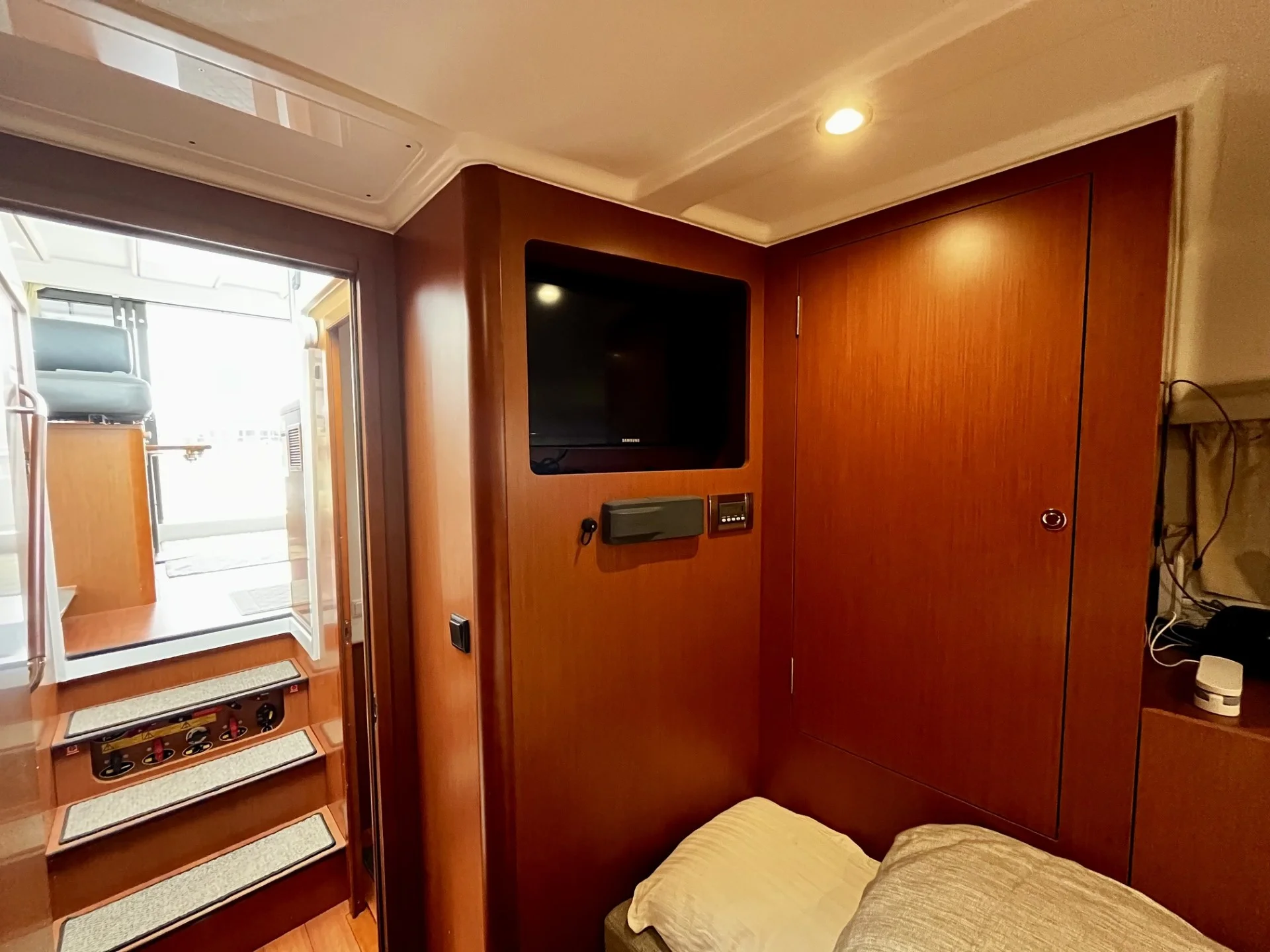 2017 Beneteau SWIFT TRAWLER 34 Image Thumbnail #38