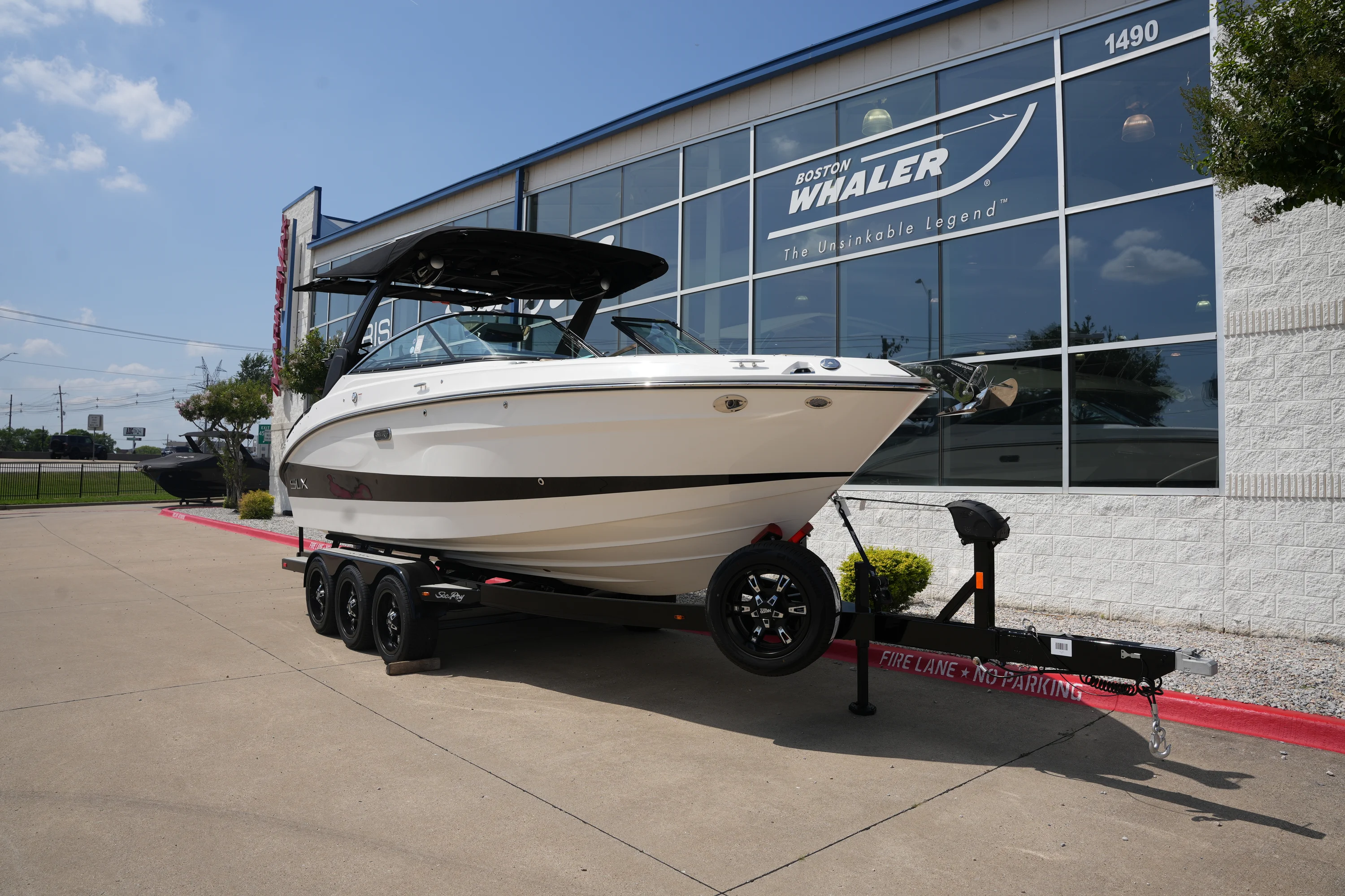 2025 Sea Ray SLX 260 Surf Image Thumbnail #1