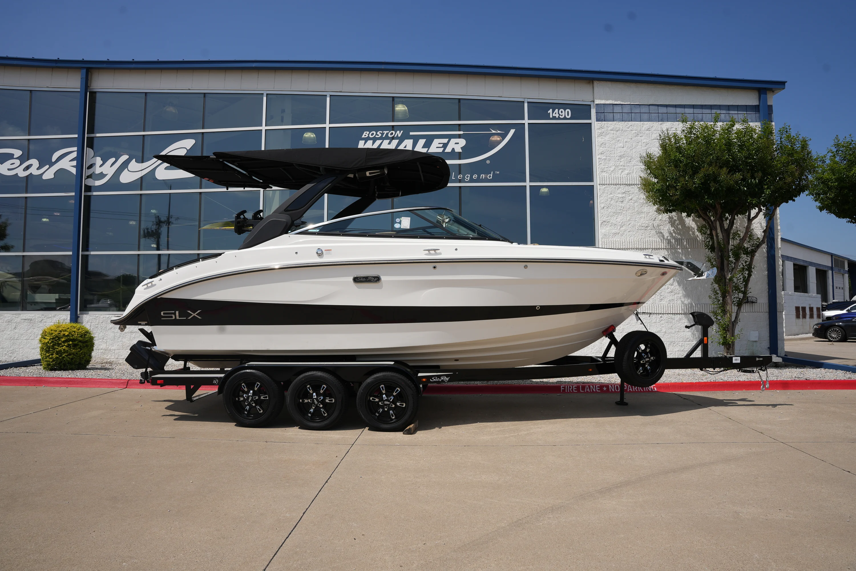 2025 Sea Ray SLX 260 Surf Image Thumbnail #0