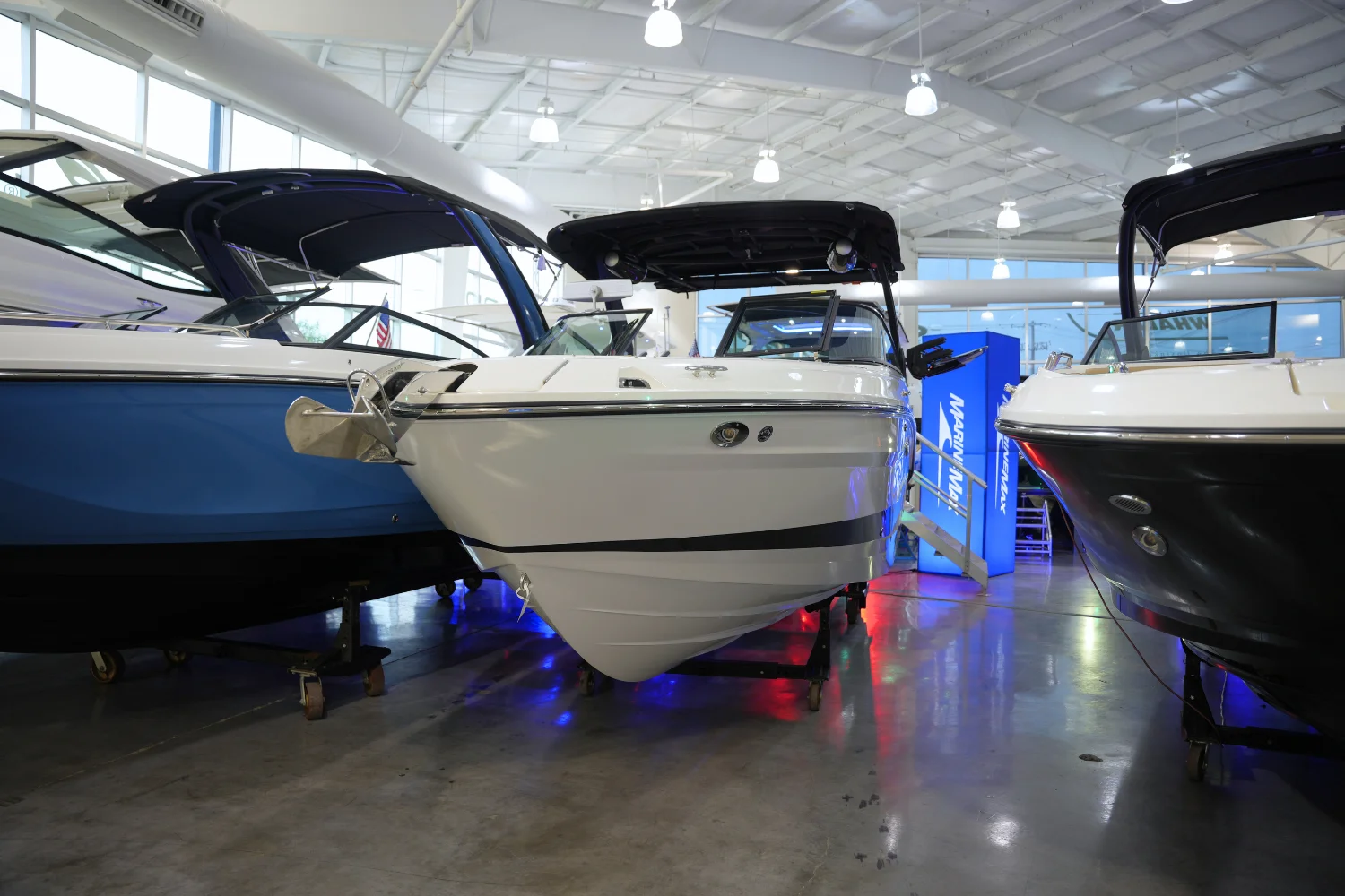 2025 Sea Ray SLX 260 Surf Image Thumbnail #2