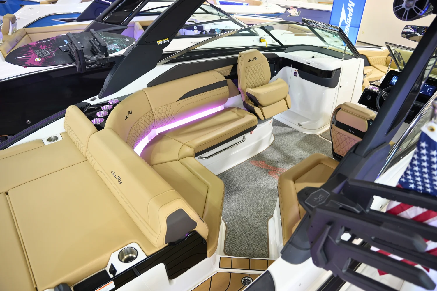 2025 Sea Ray SLX 260 Surf Image Thumbnail #12