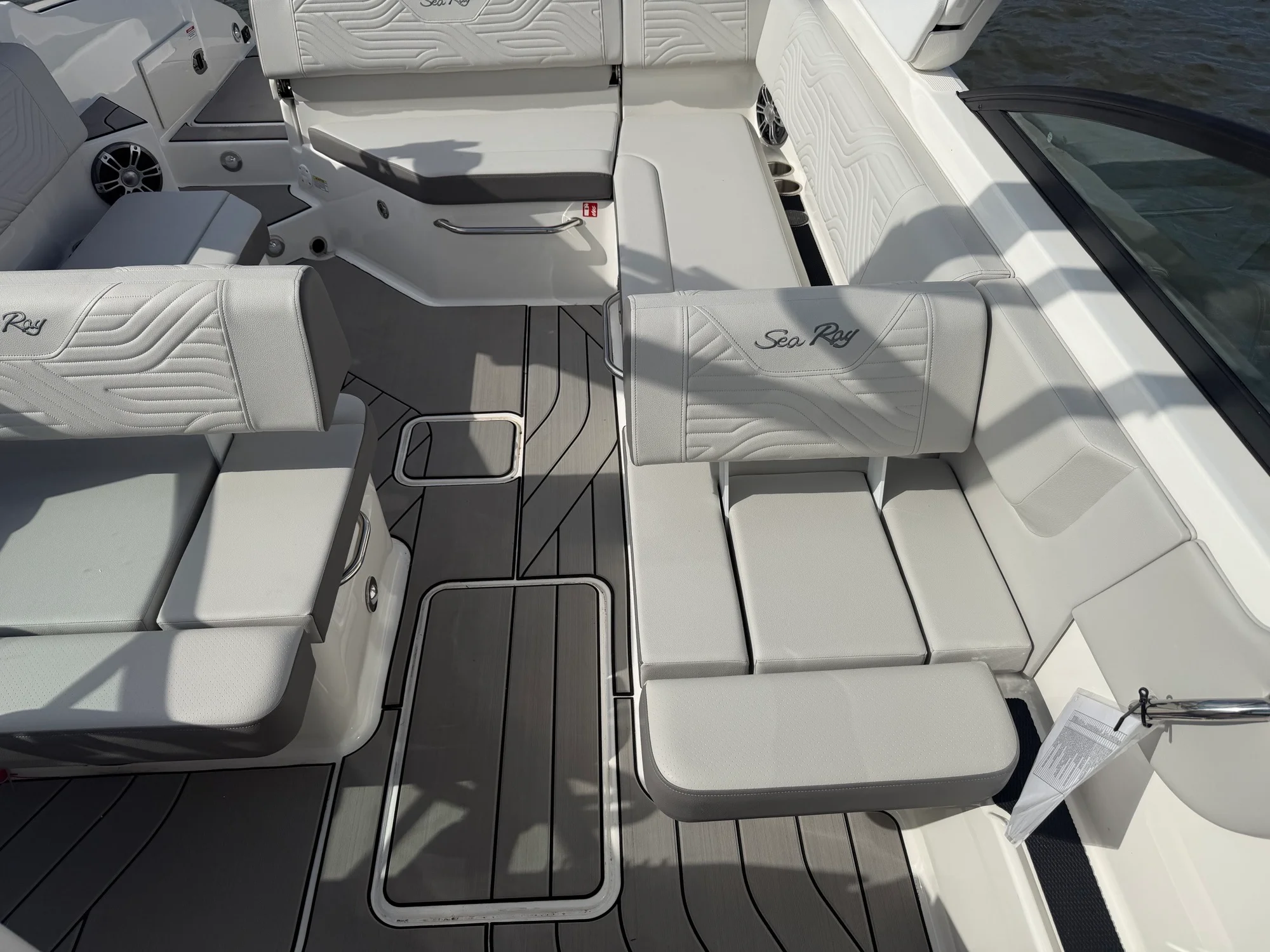 2025 Sea Ray SDX 270 Surf Image Thumbnail #12