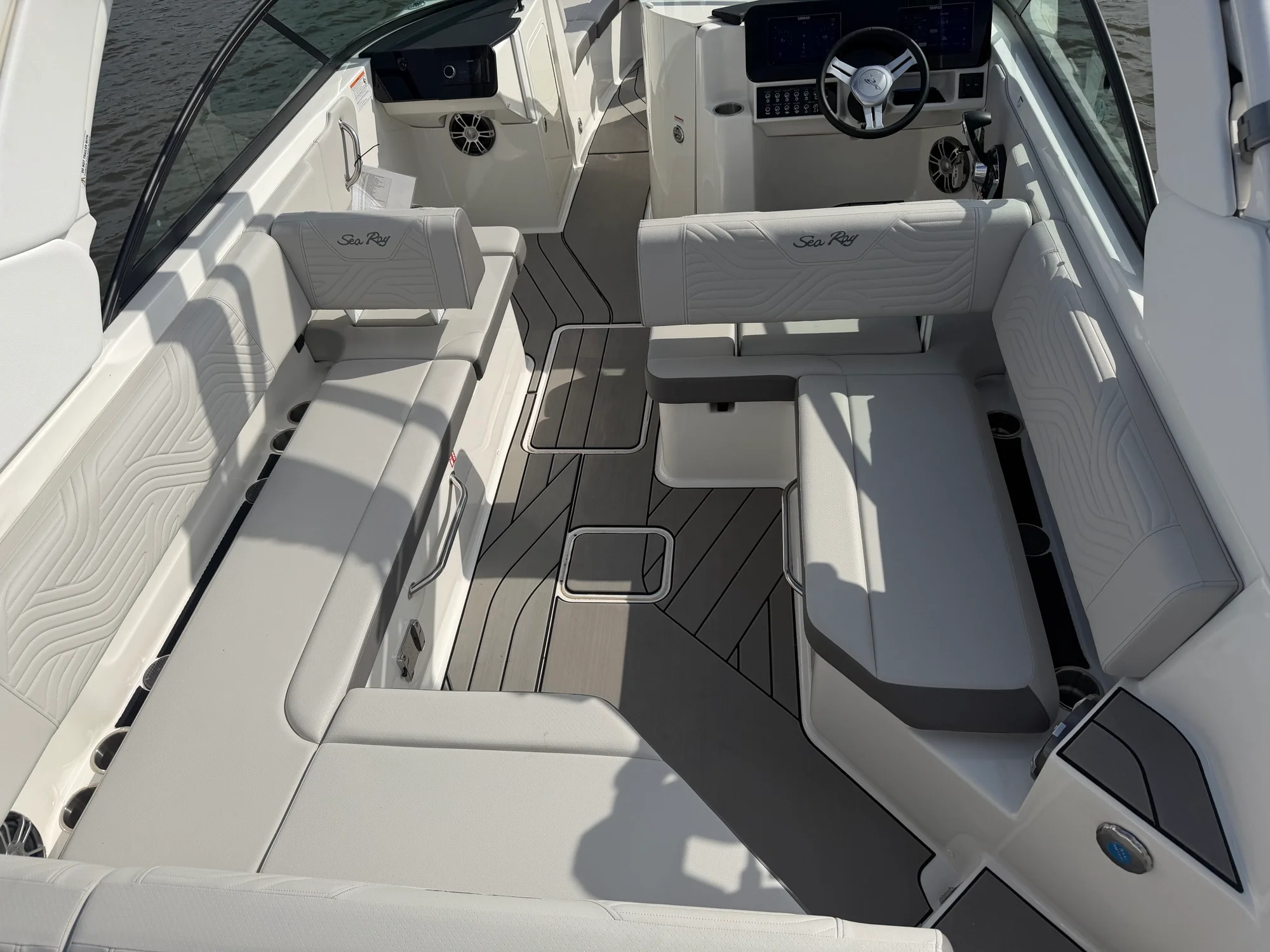2025 Sea Ray SDX 270 Surf Image Thumbnail #18