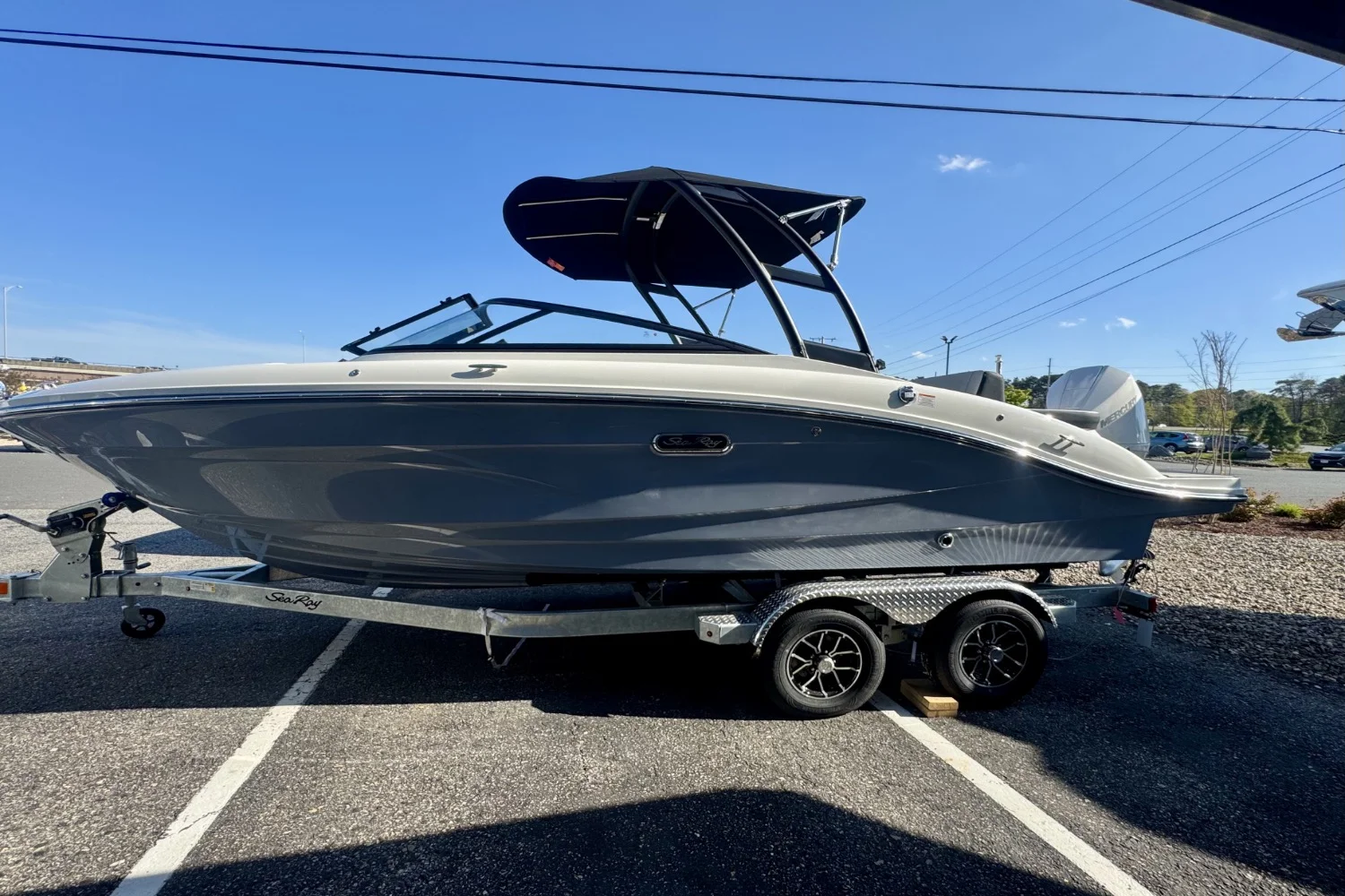 2026 Sea Ray SPX 210 Outboard Image Thumbnail #1