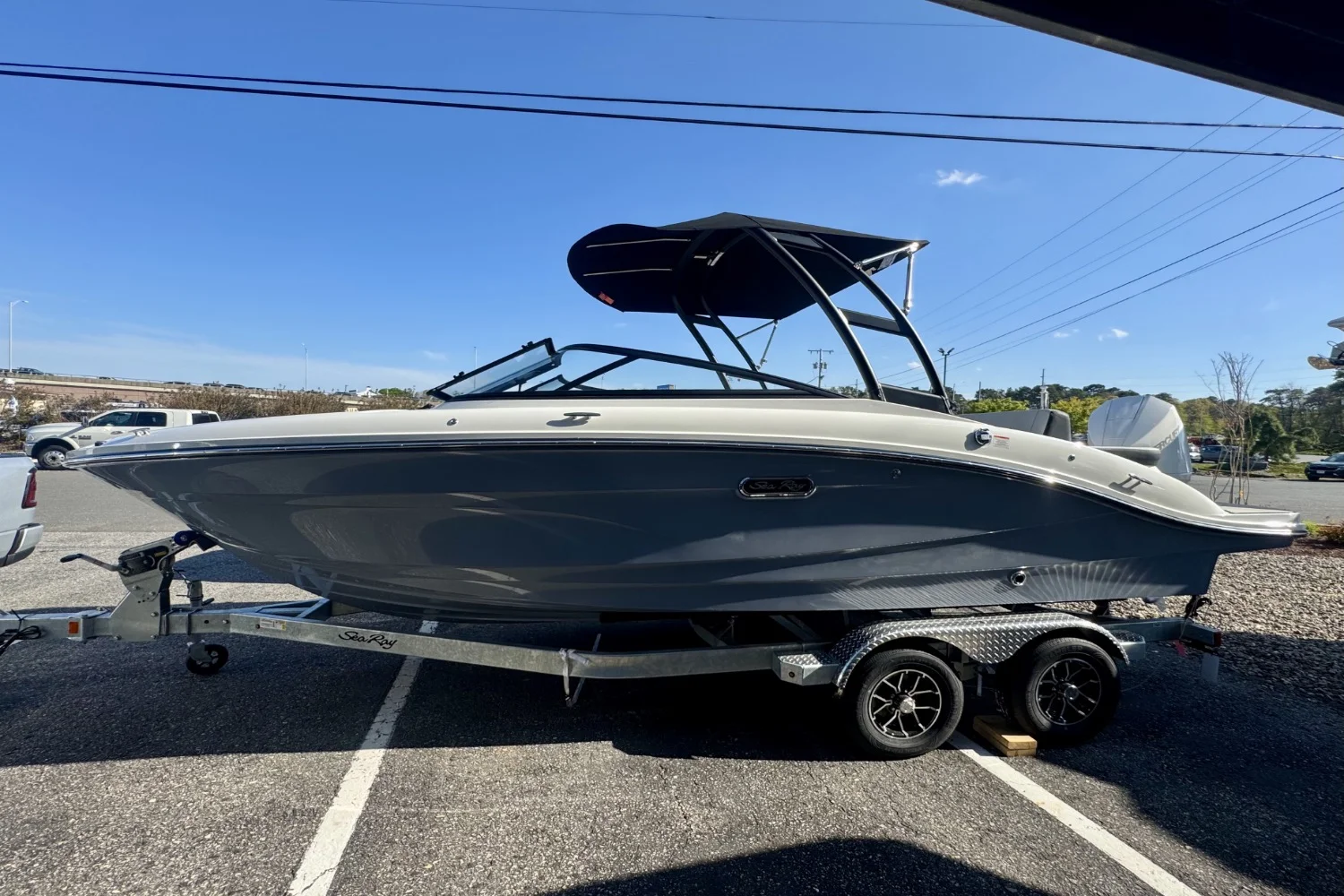 2026 Sea Ray SPX 210 Outboard Image Thumbnail #0