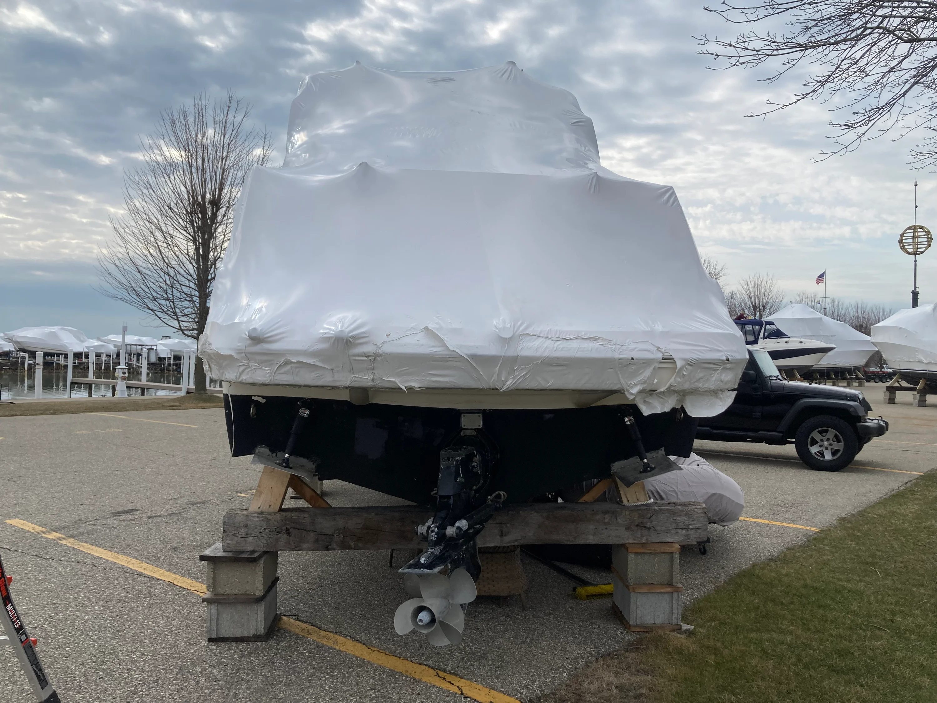 2007 Rinker 280 EXPRESS CRUISER Image Thumbnail #3