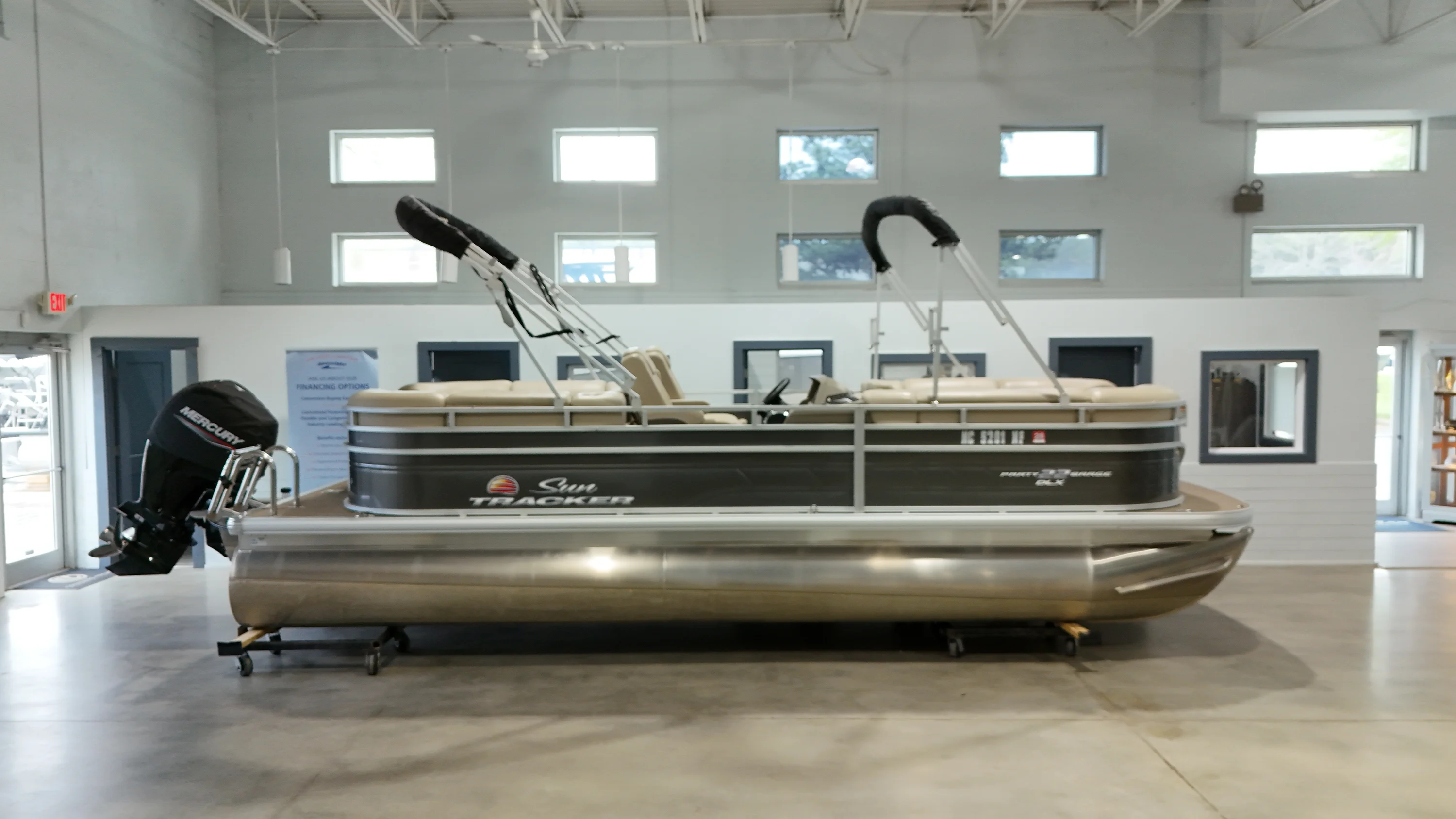 2025 Tracker PARTY BARGE 22 Image Thumbnail #5