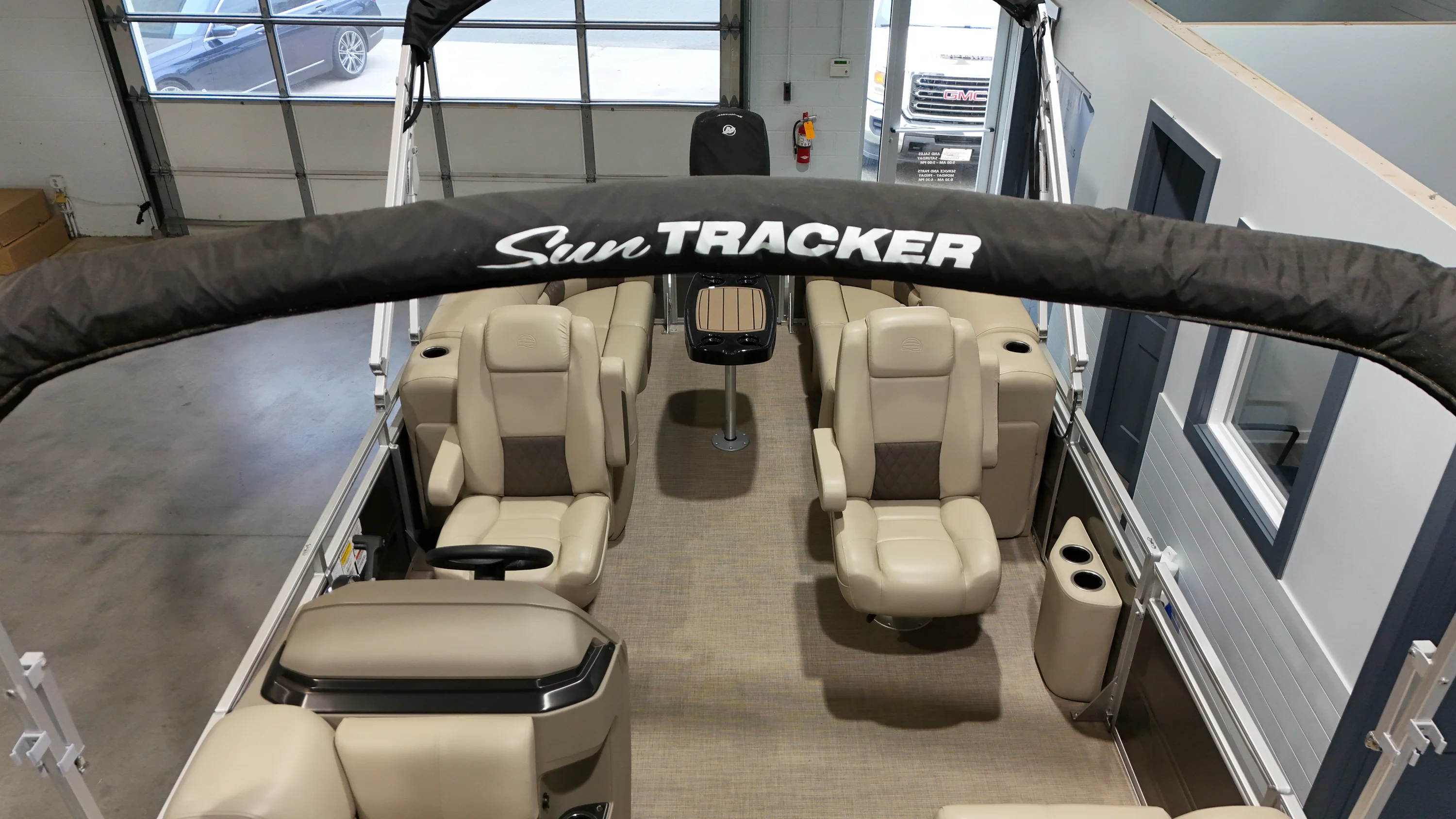 2025 Tracker PARTY BARGE 22 Image Thumbnail #13