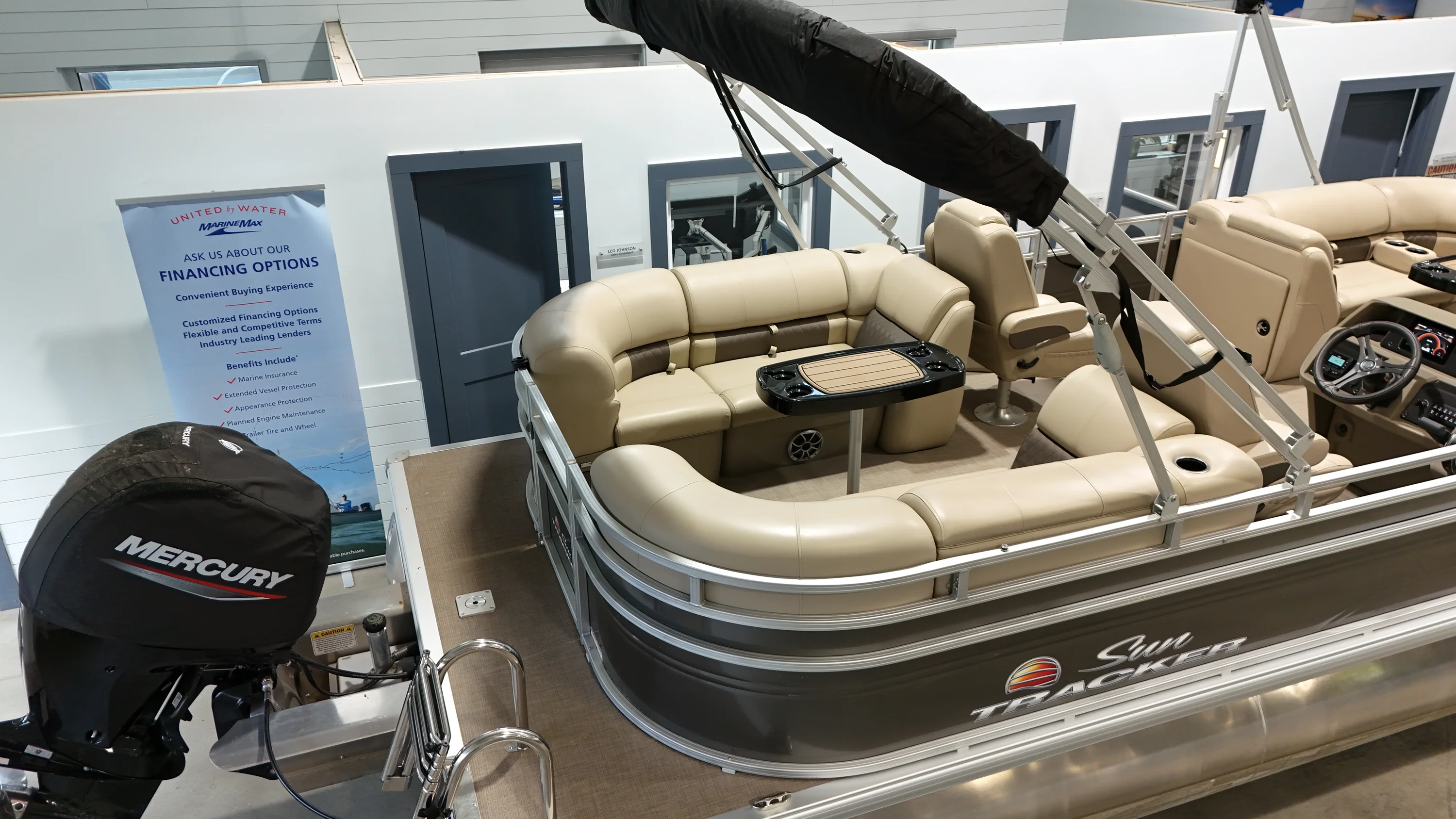 2025 Tracker PARTY BARGE 22 Image Thumbnail #8