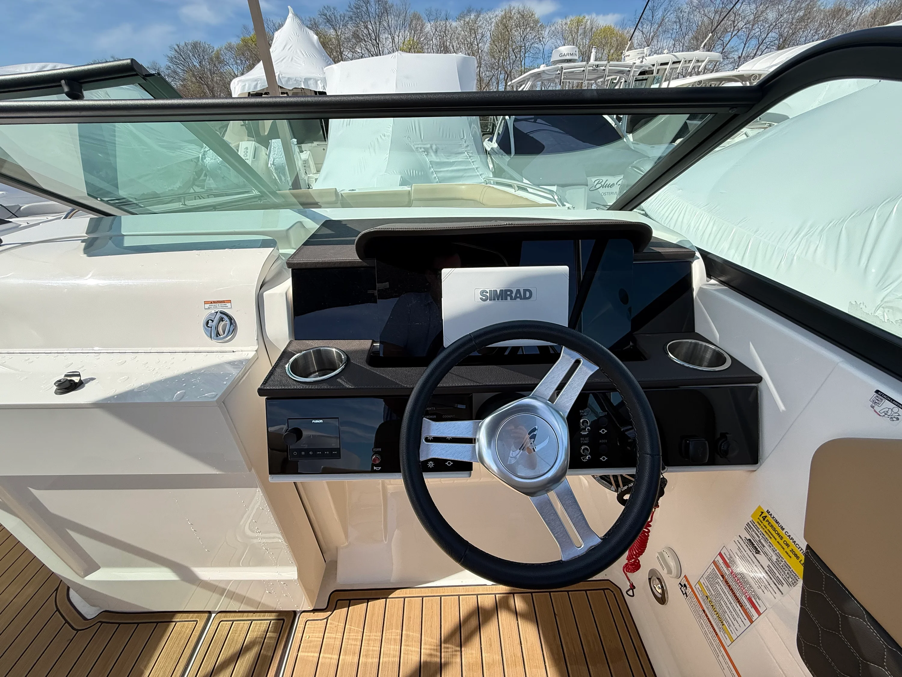 2024 Sea Ray 250 SDX OB Image Thumbnail #13